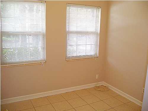 Jinks Sub U-1 - Residential Lease