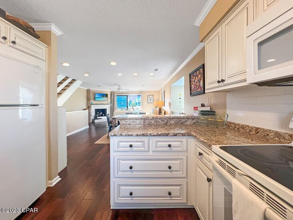 Barrier Dunes - Residential