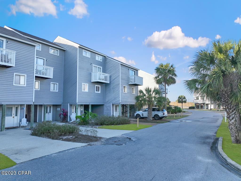 Barrier Dunes - Residential