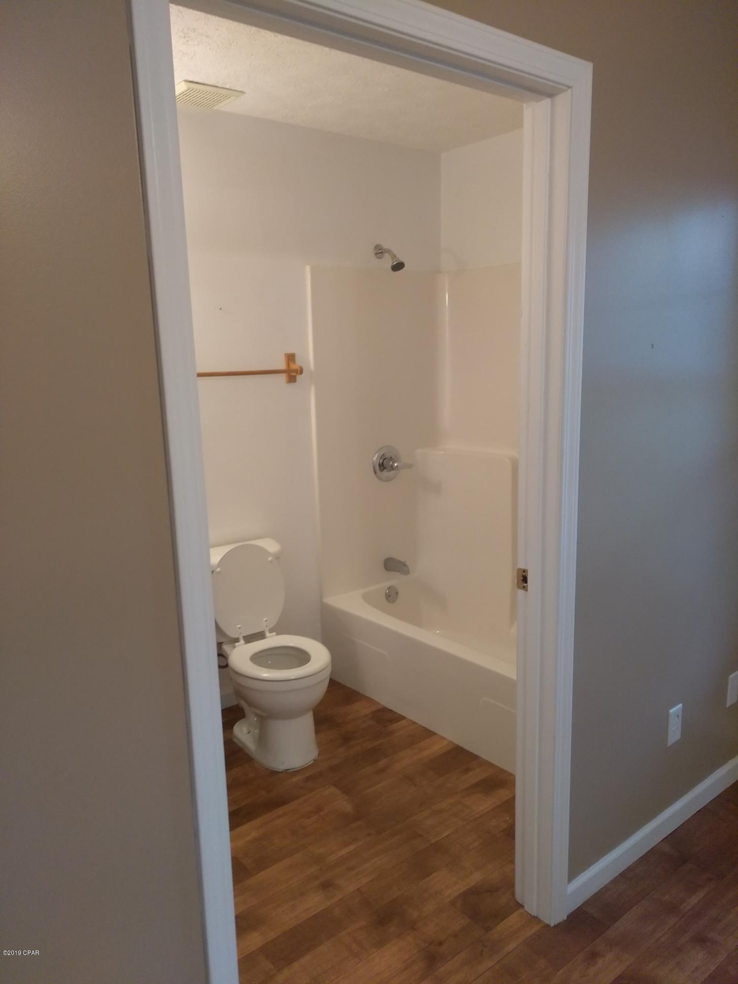 [No Recorded Subdiv] - Residential Lease