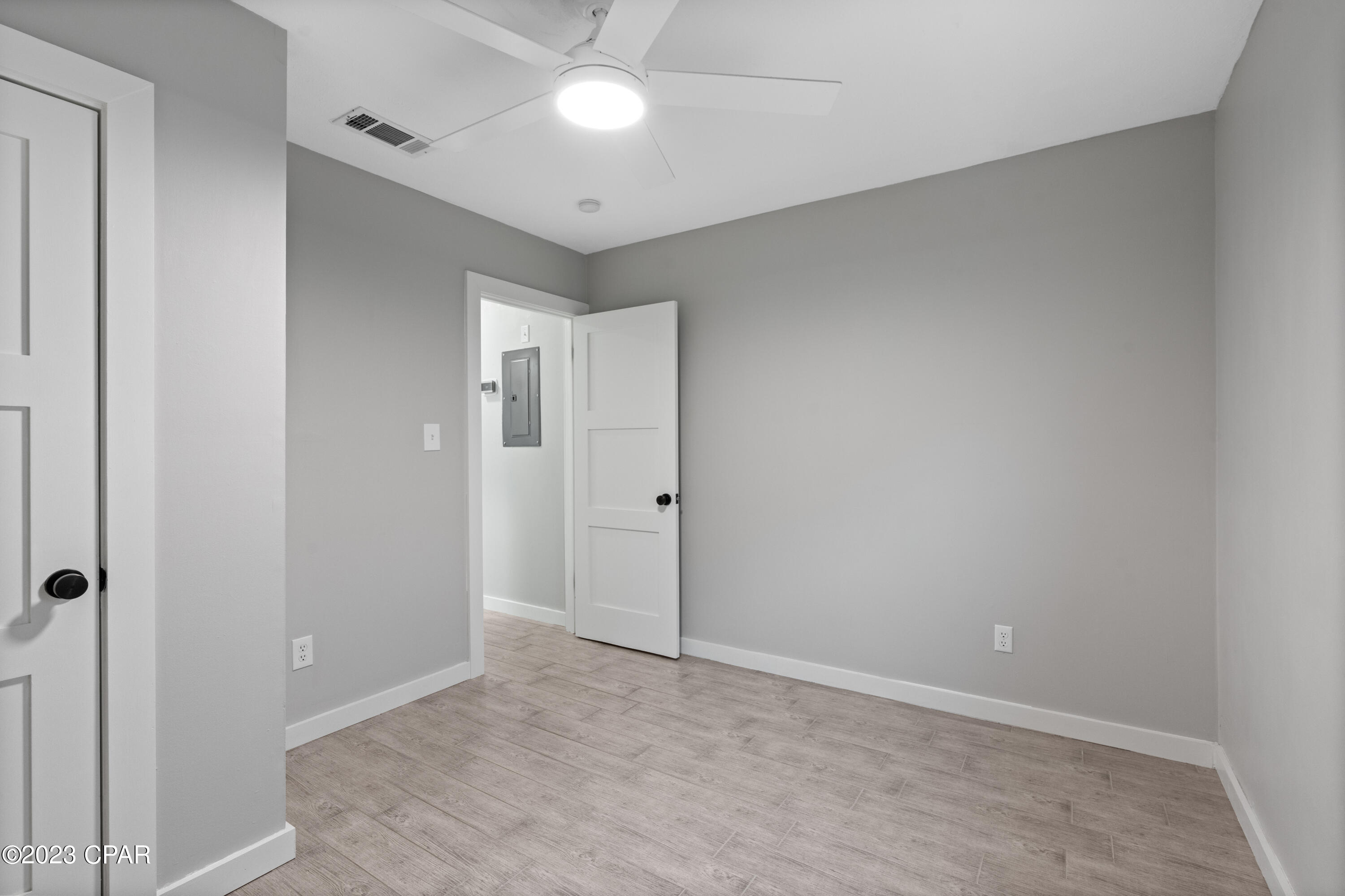 Panama City Beach, Florida 32413, United States, 2 Bedrooms Bedrooms, ,2 BathroomsBathrooms,Residential,Pending,68049