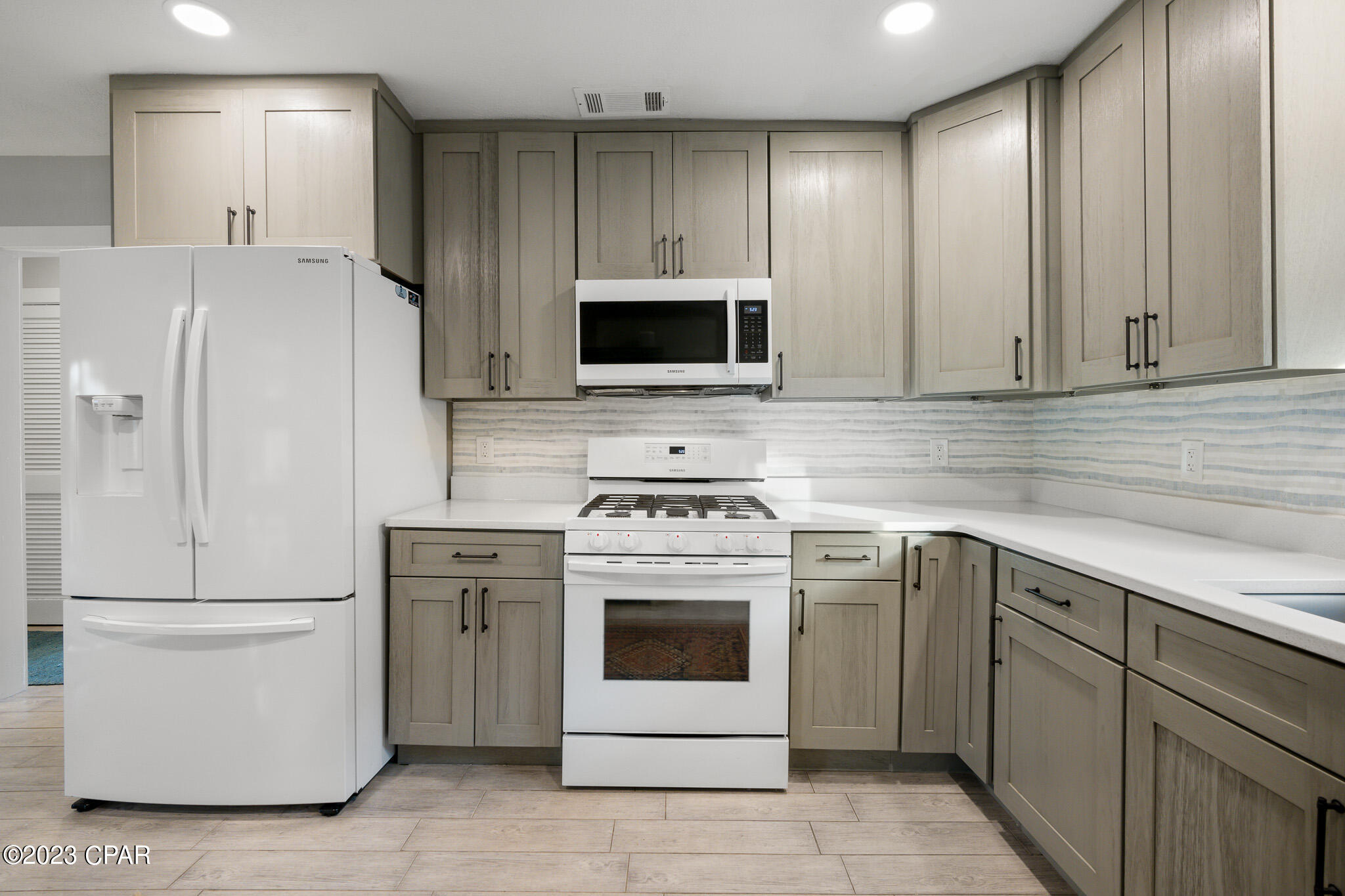 Panama City Beach, Florida 32413, United States, 2 Bedrooms Bedrooms, ,2 BathroomsBathrooms,Residential,Pending,68049