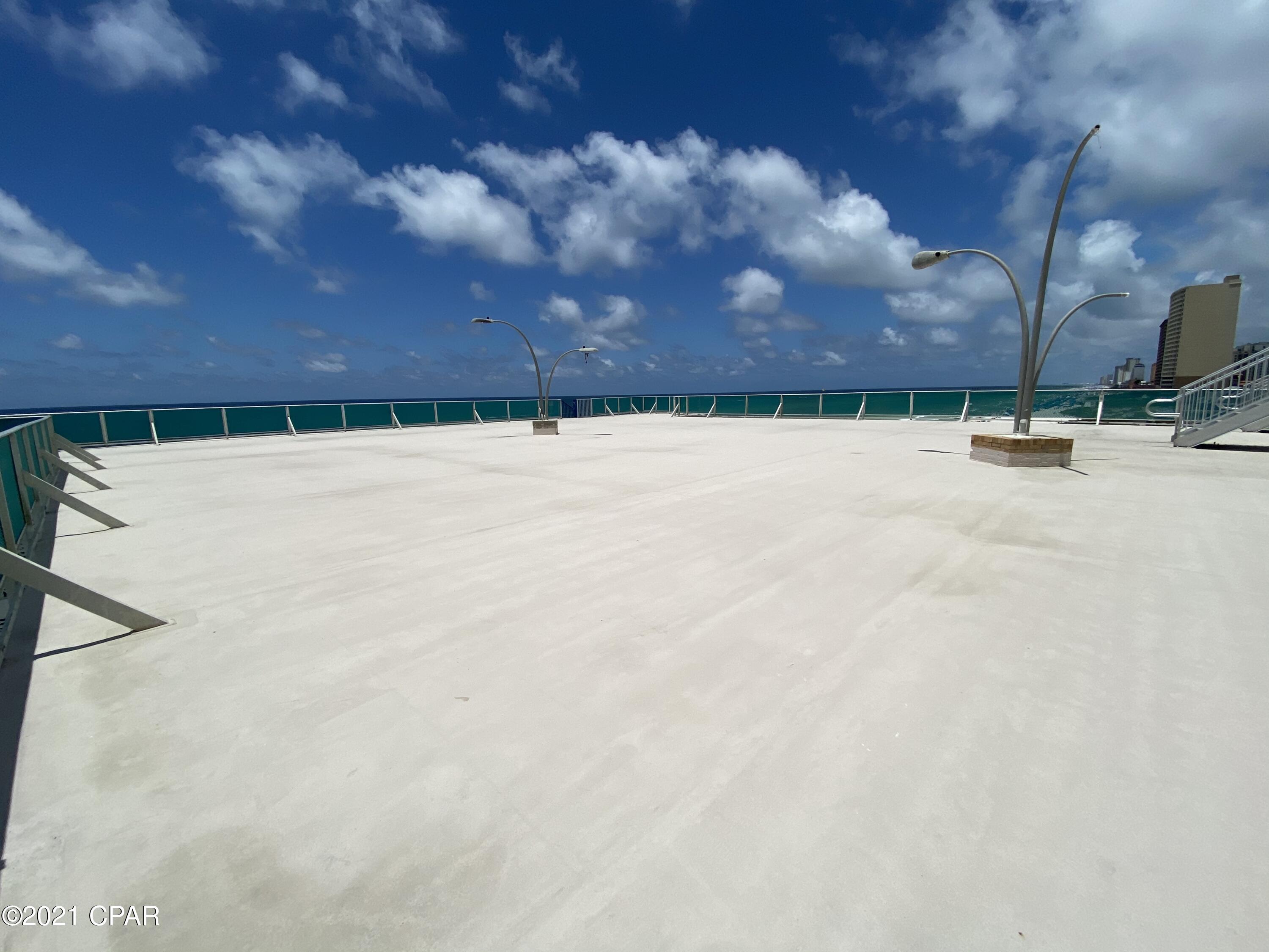 Fontainebleau Terrace - Residential