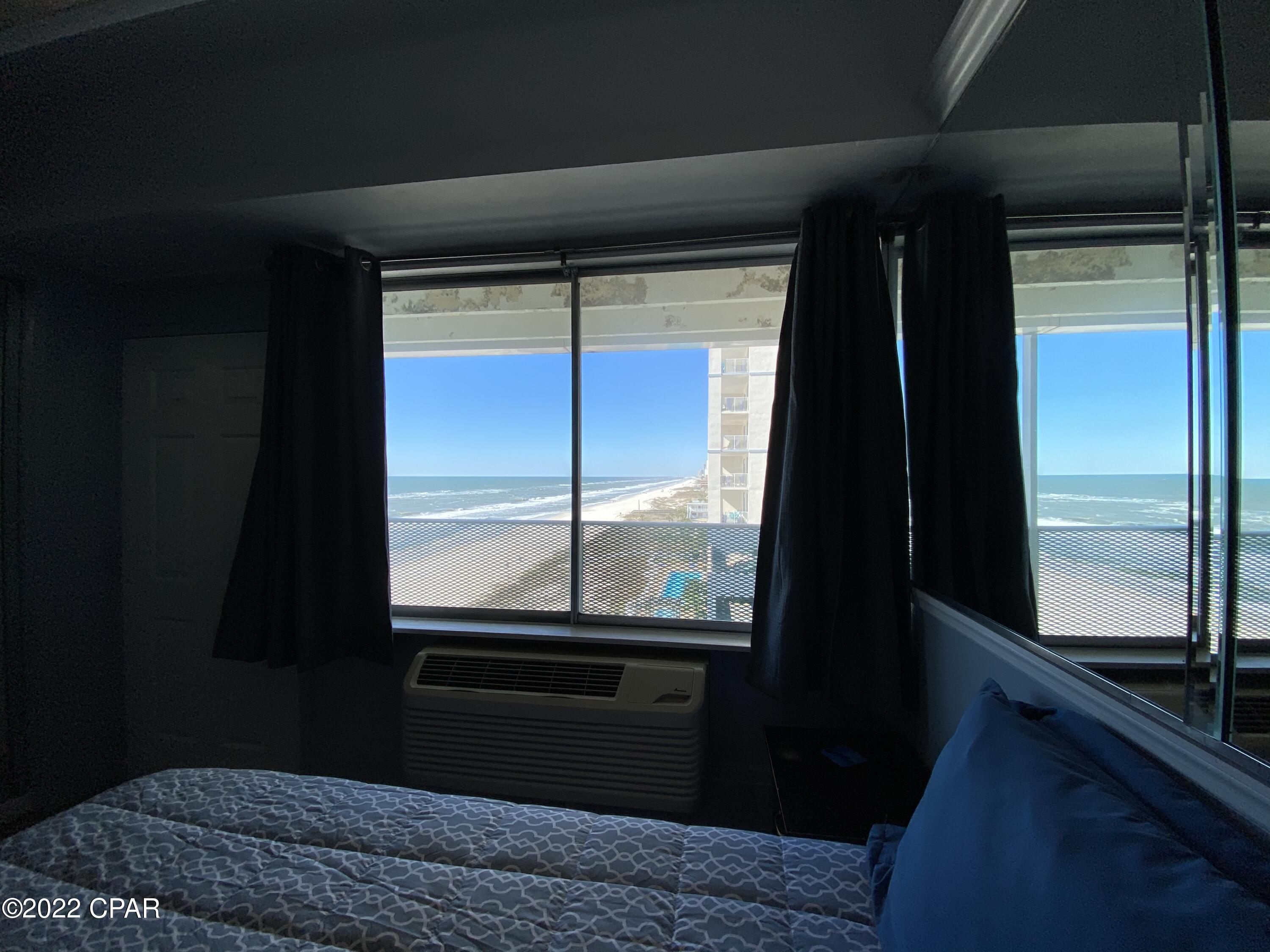 Fontainebleau Terrace - Residential