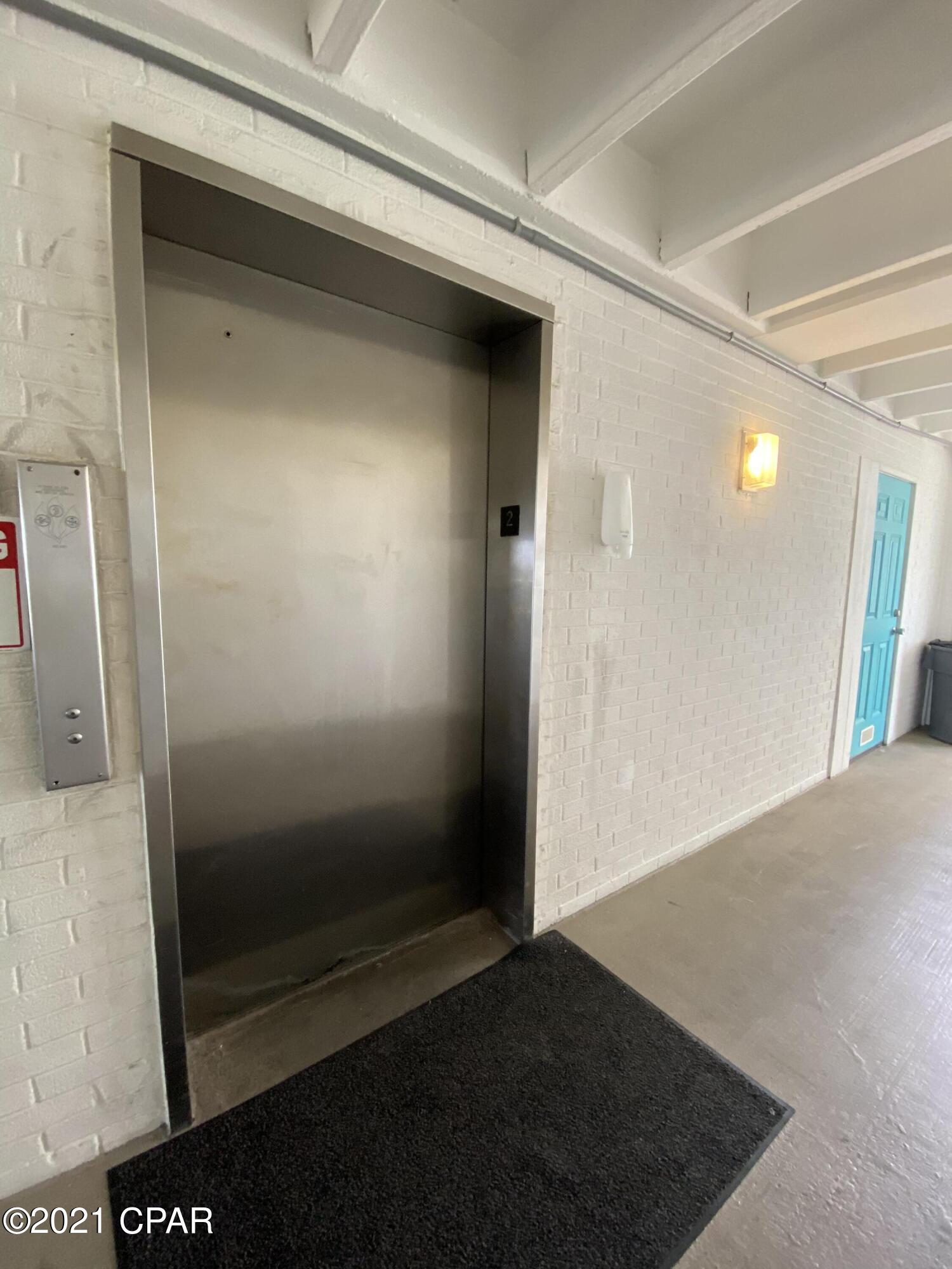 Fontainebleau Terrace - Residential