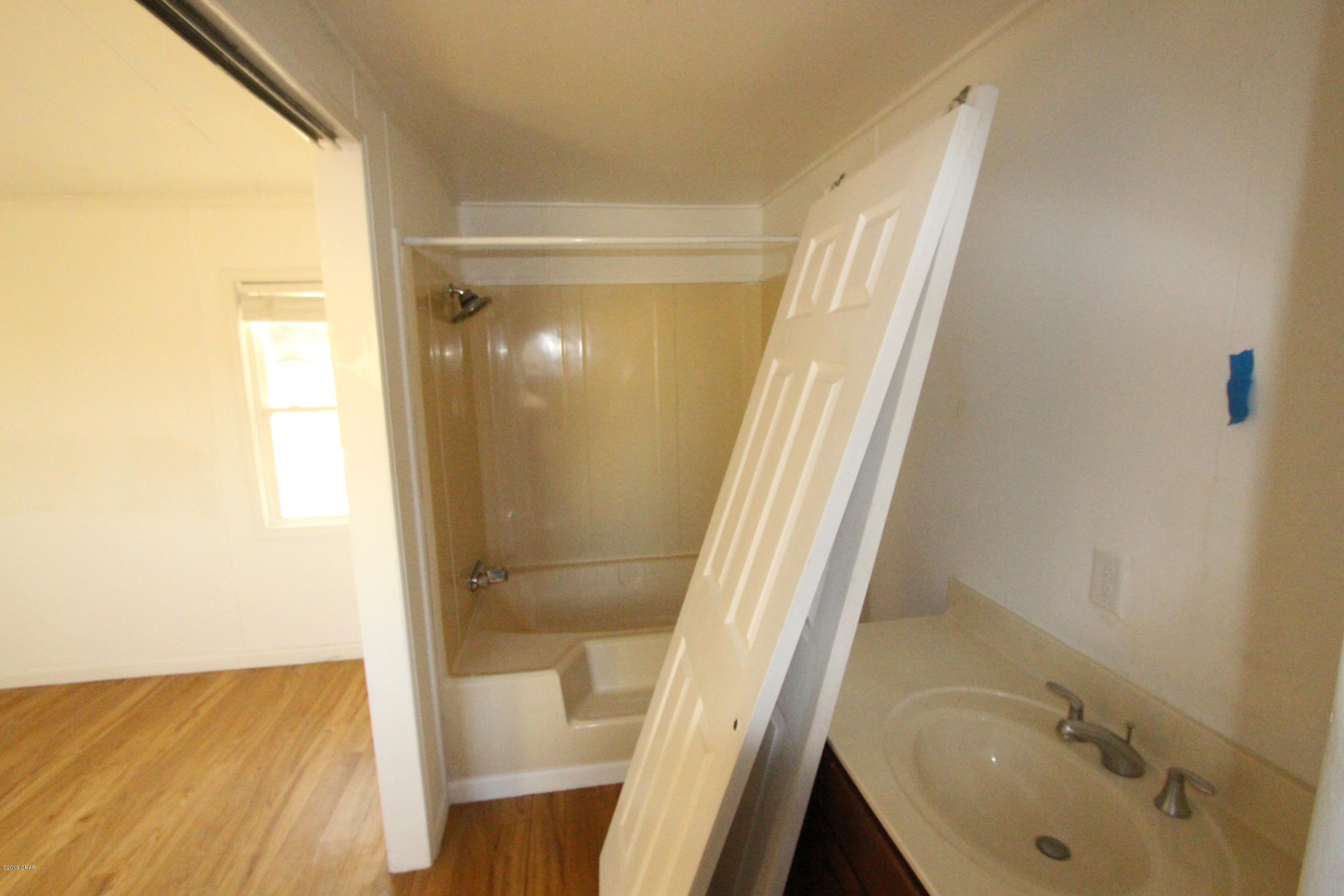 North Lagoon Oaks 7th Add - Residential