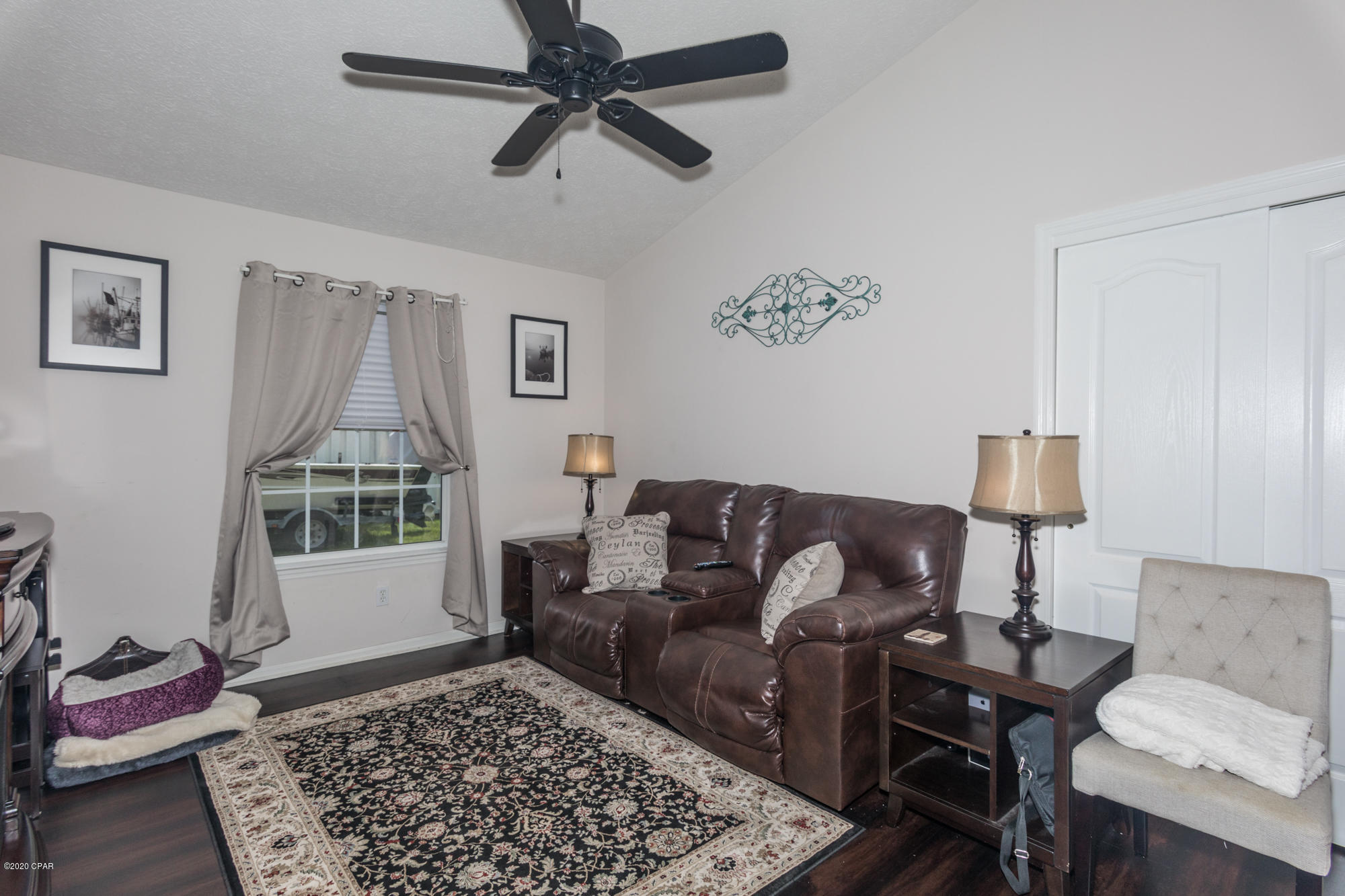 Dolphin Bay - Residential