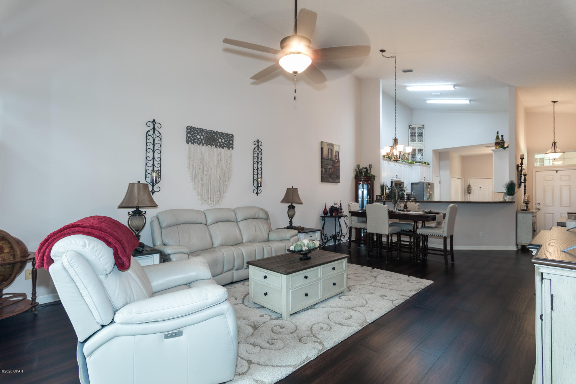 Dolphin Bay - Residential