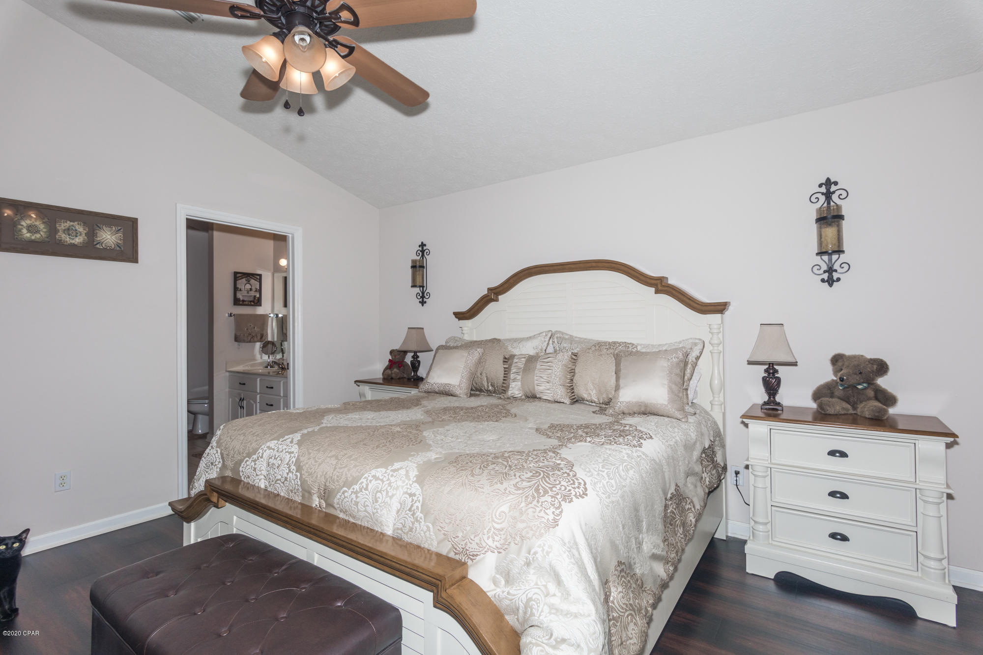 Dolphin Bay - Residential