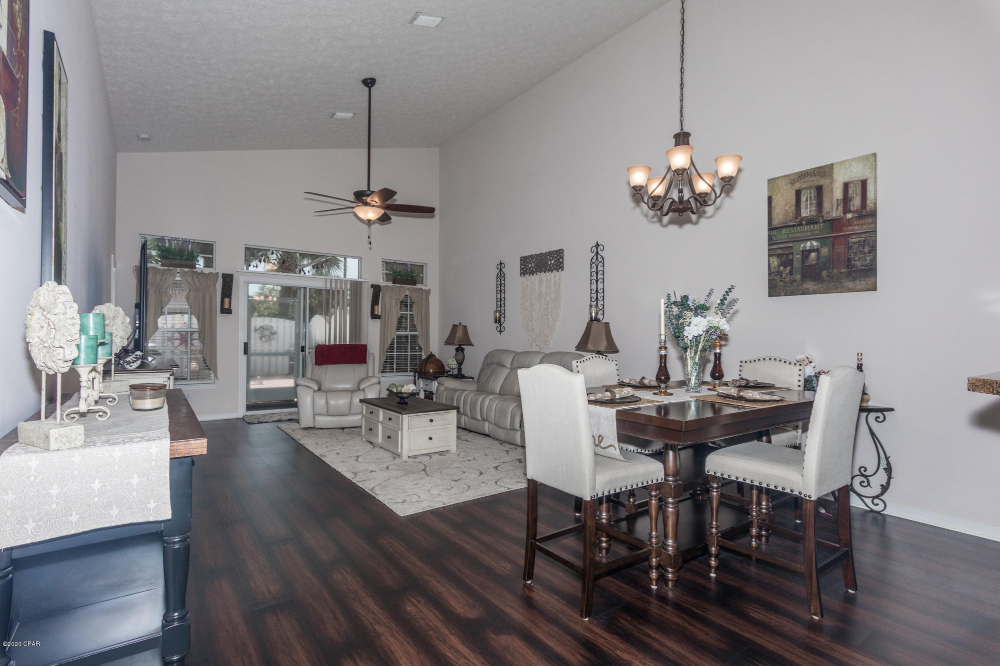 Dolphin Bay - Residential