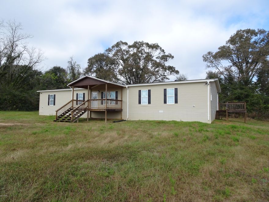 Huge 5 bedroom / 2 bath on 10 acres. Large den area that has been used as a 6th bedroom or in-law suite with its own entryway. Several financing options are available on this home including VA, FHA and Seller Financing. Contact an agent today for more detail and the easy application process.