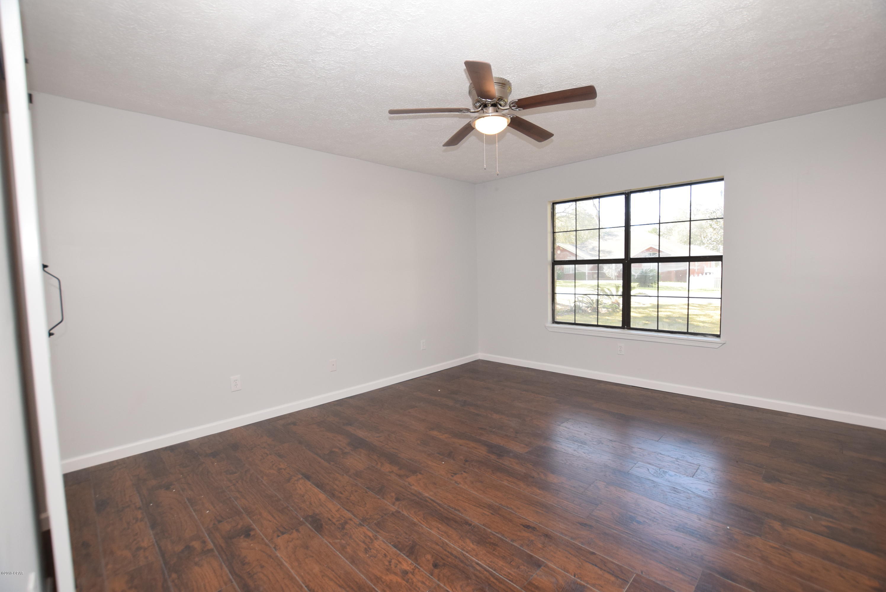 Lake Forest Estates - Residential