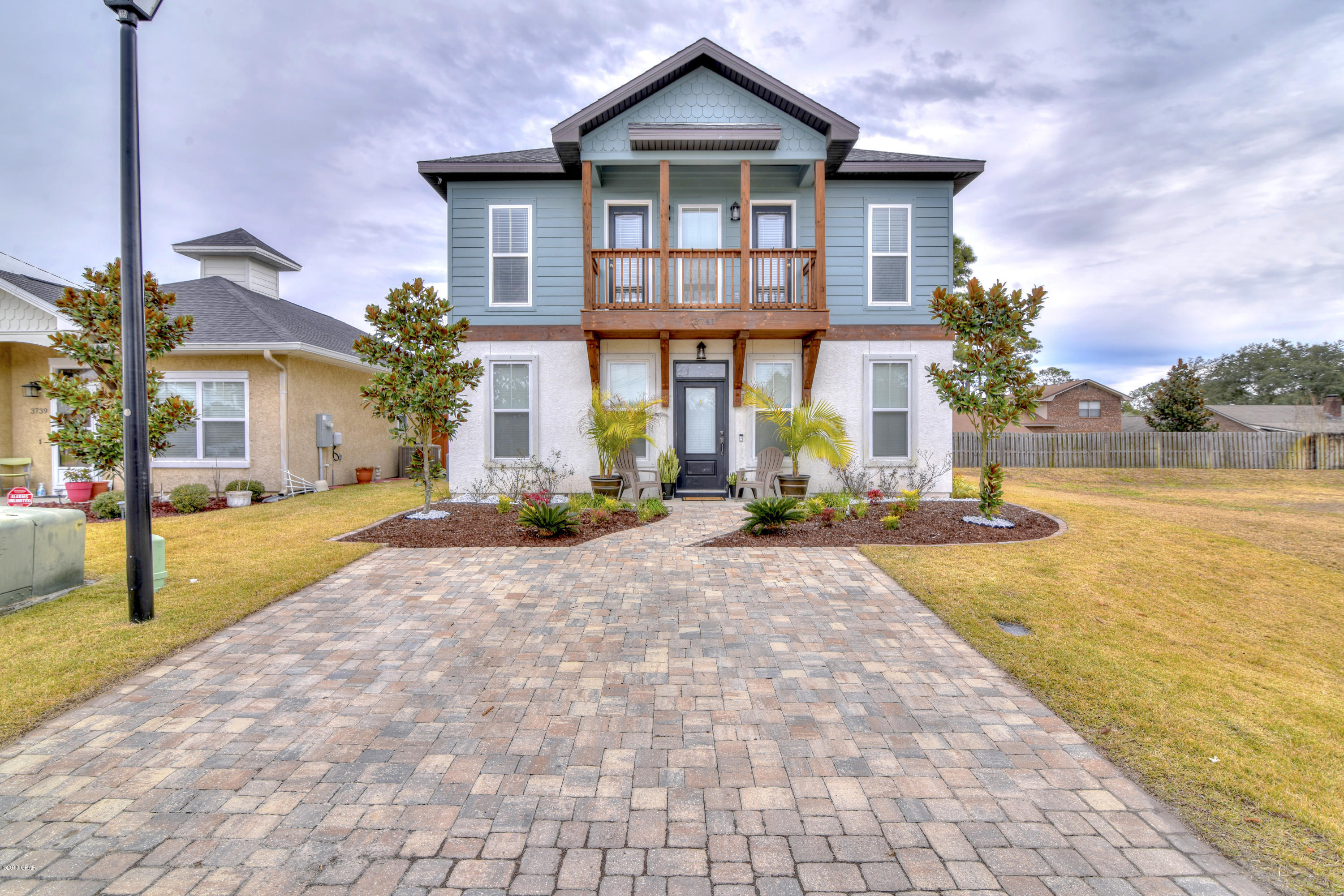 Hidden Lagoon - Residential