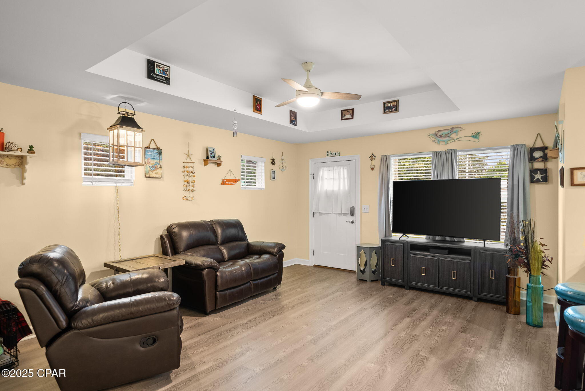 Laguna Beach Estates 7th Add - Residential