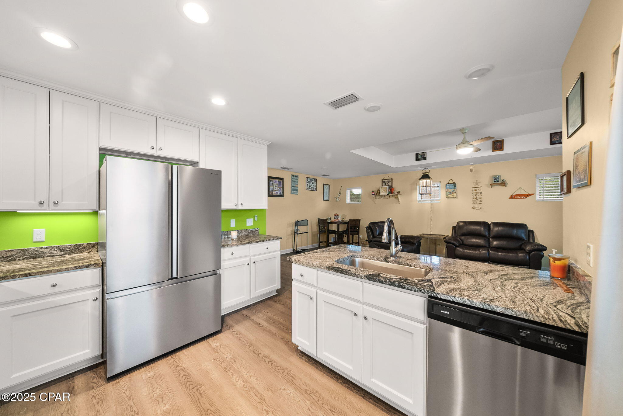 Laguna Beach Estates 7th Add - Residential