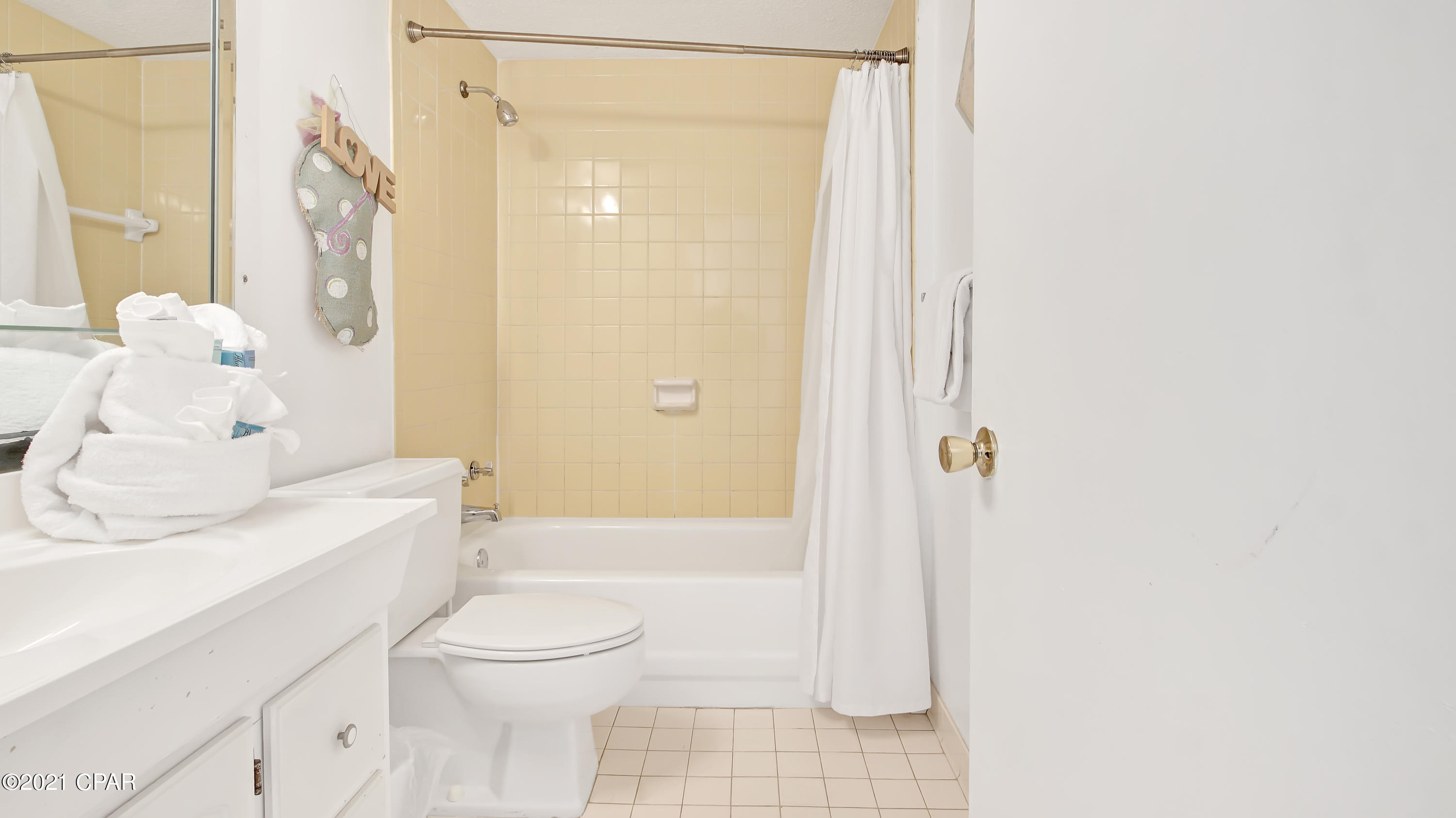 Continental Condos - Residential