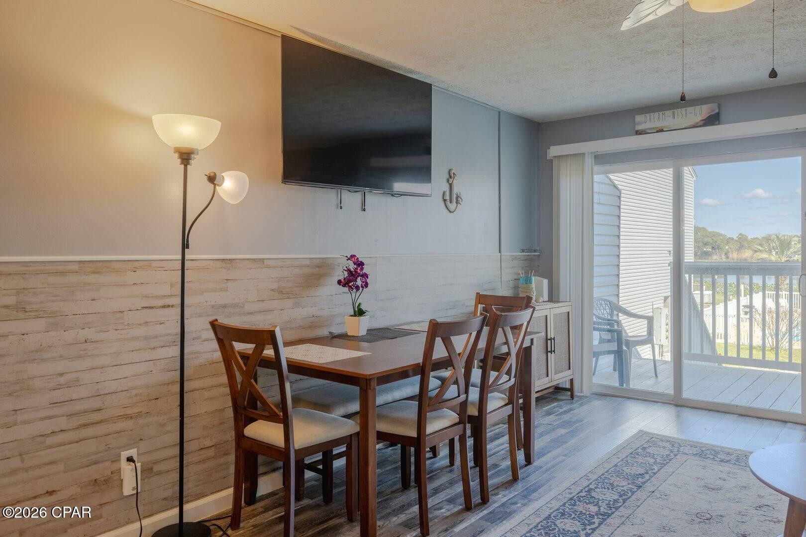 Lullwater Beach - Residential