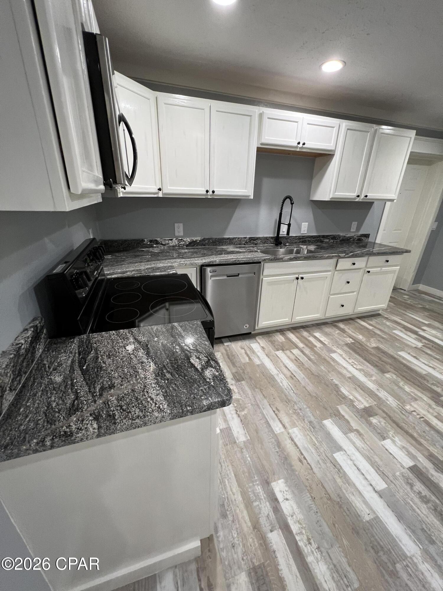 [No Recorded Subdiv] - Commercial Sale