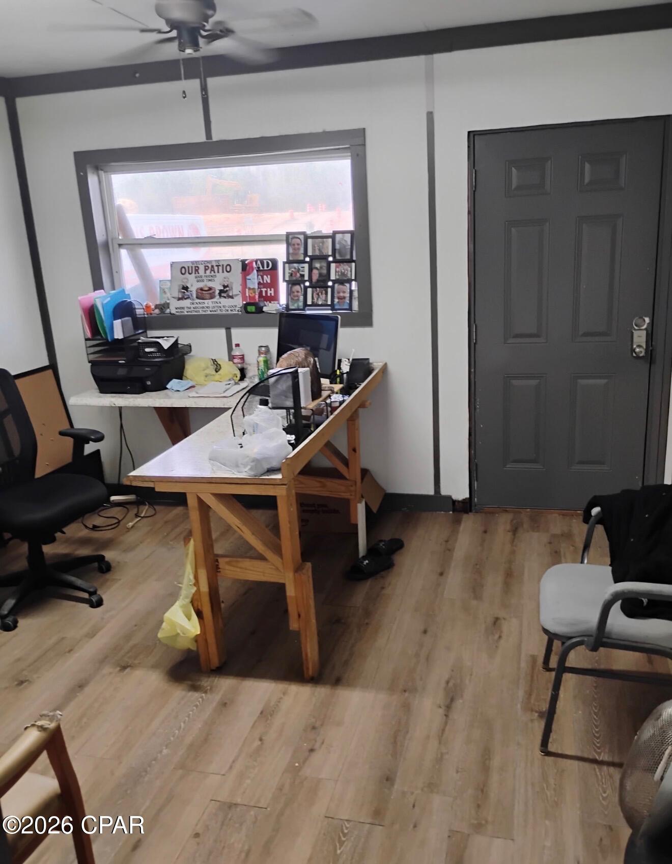 [No Recorded Subdiv] - Commercial Sale