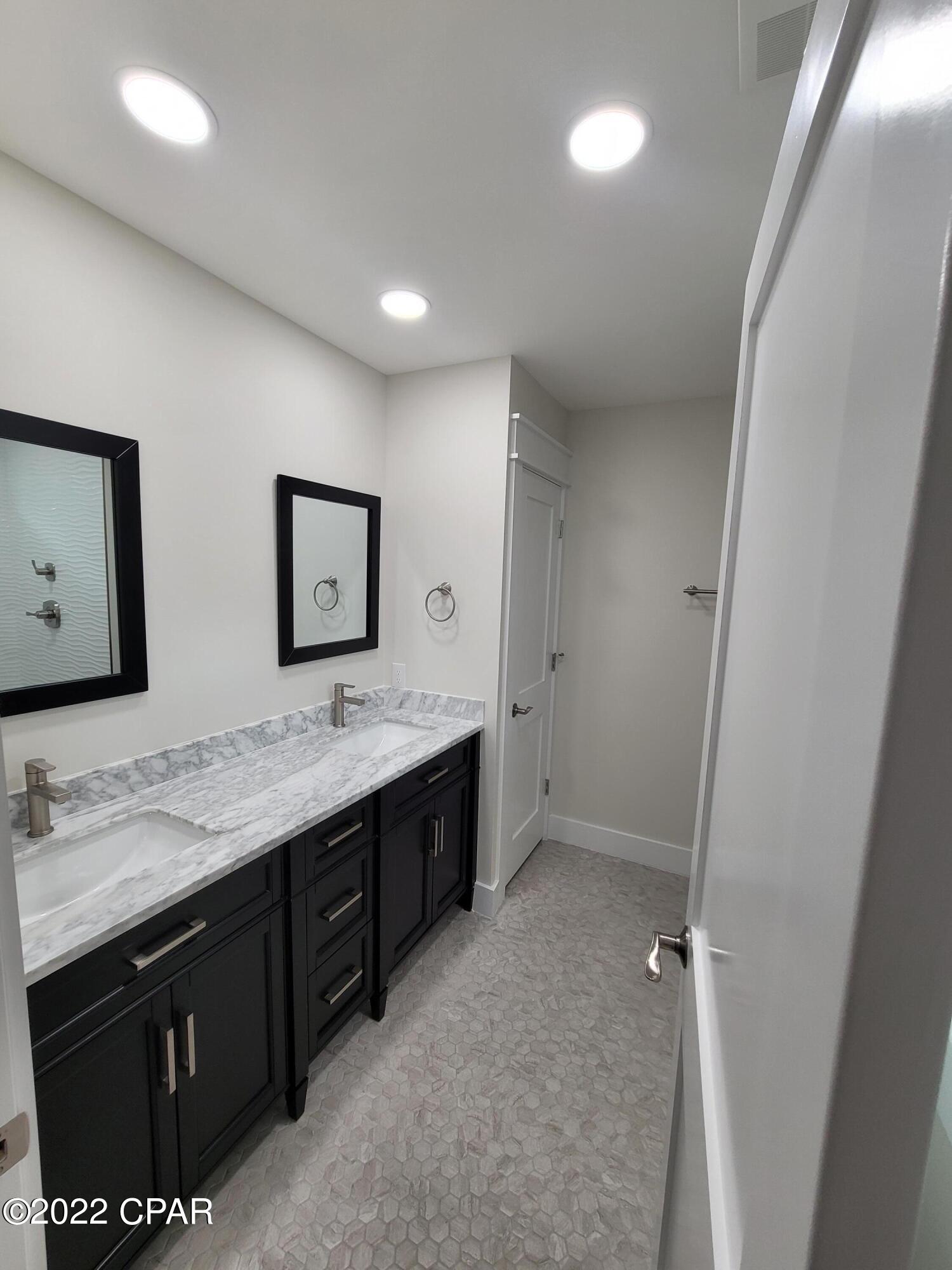 The Glades - Residential Lease