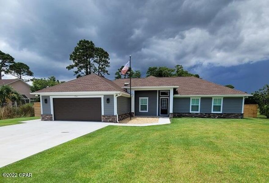 Completely Remodeled Elegant 4BR 2BA home w/2 car garage!  This home features an open floor plan w/large kitchen & NEW stainless appliances, 							large island, ceramic tile wood look flooring throughout, split bedroom floor plan, prewired for cable & internet with ethernet throughout.										

Laundry room includes NEW front load washer and dryer.  Lawn service  and sprinkler metered water included.										

Large covered back patio overlooking 2 ponds and natural wooded landscape for a relaxing evening or entertaining!	

2 small dogs under 20 lbs with approval.