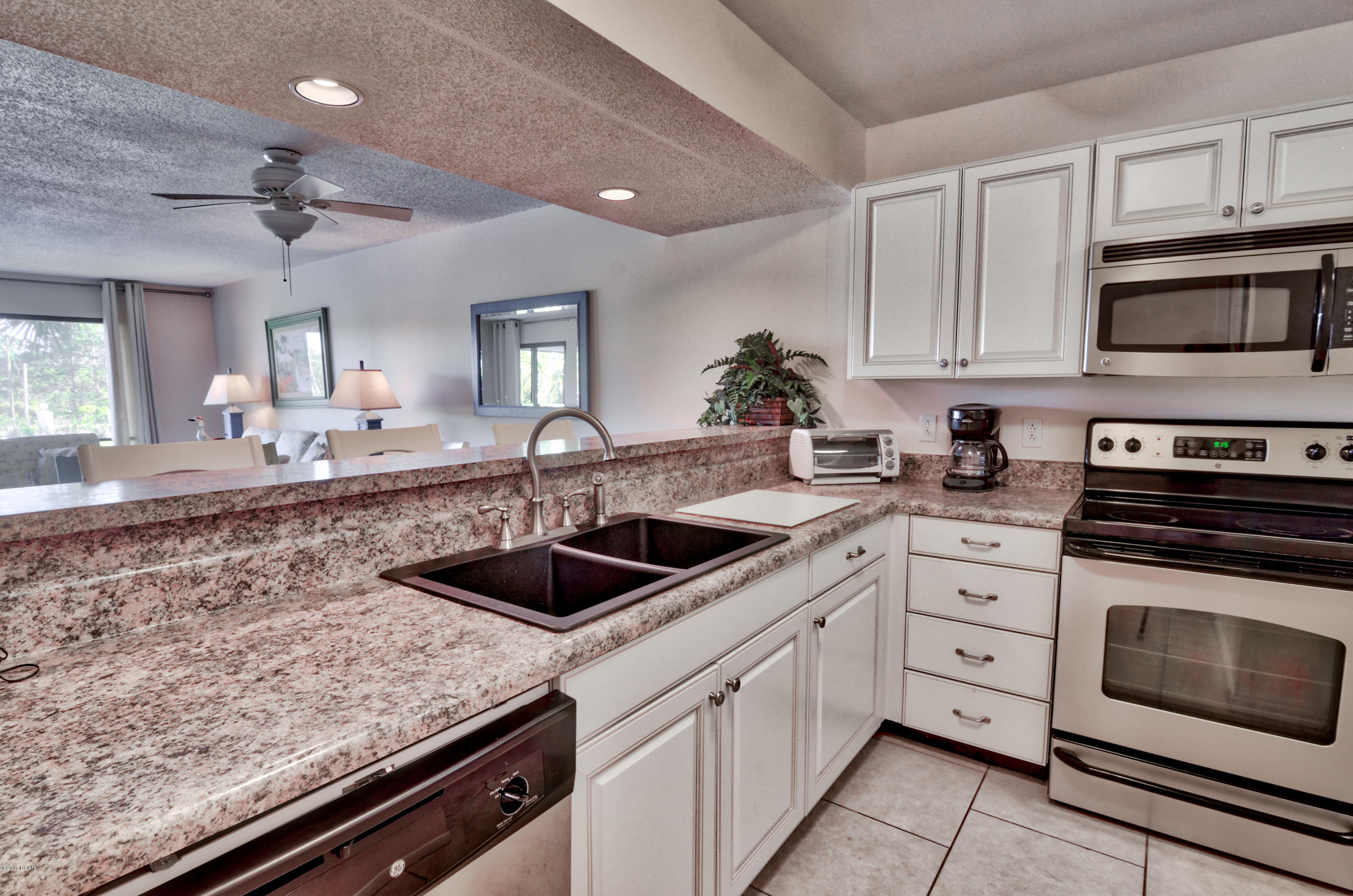 Edgewater Golf Villas V-A - Residential