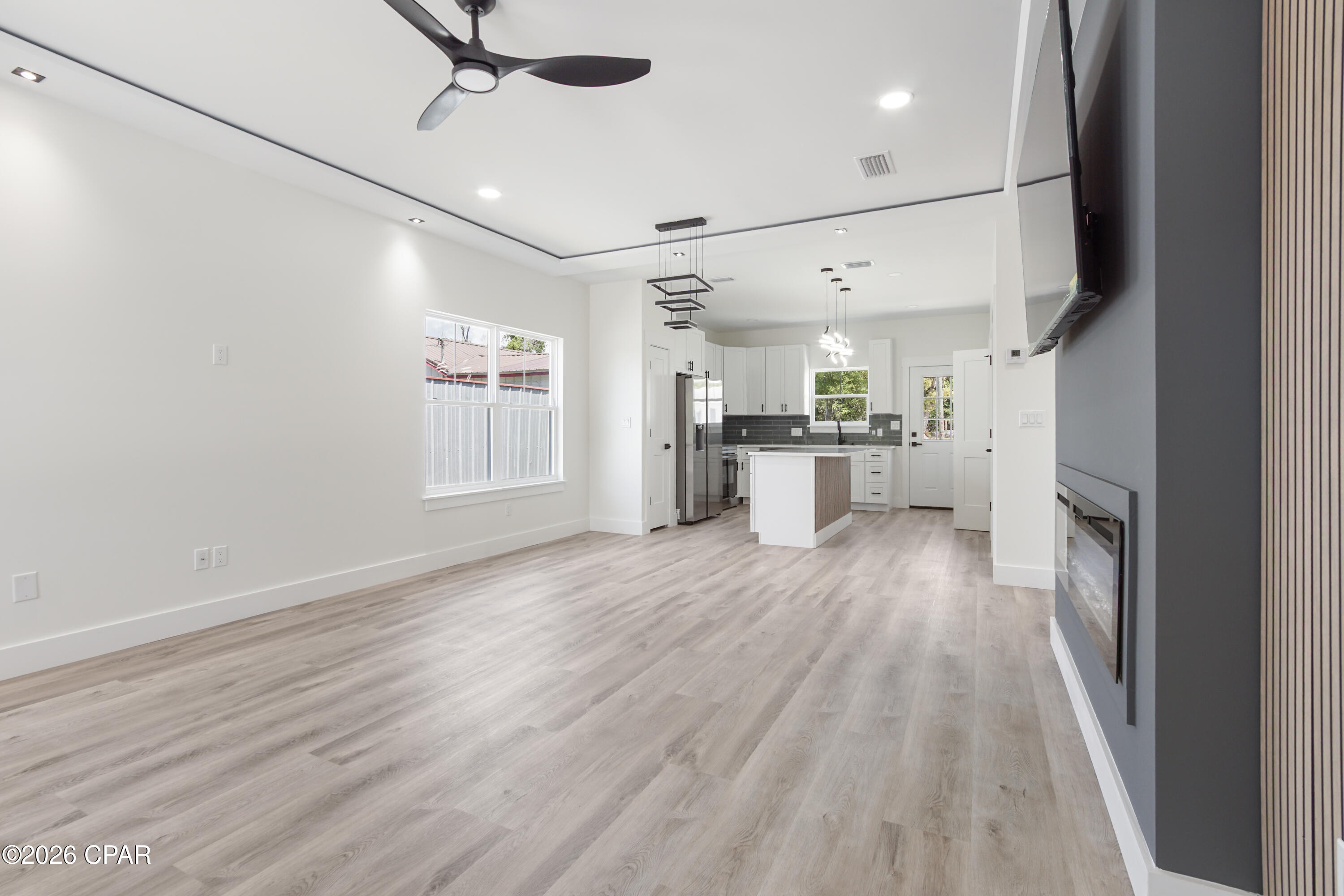 Pine Orchards Hgts 1st Add - Residential