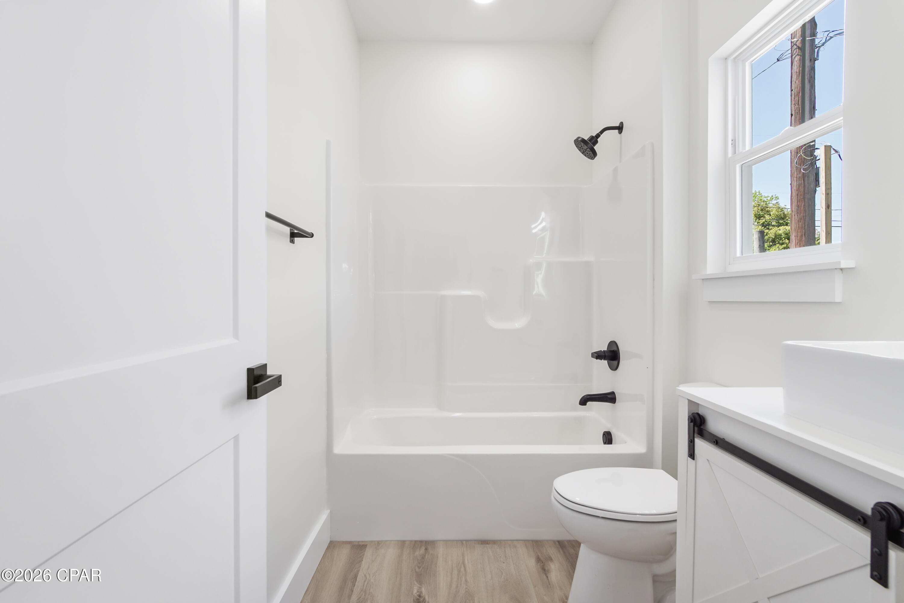 Pine Orchards Hgts 1st Add - Residential