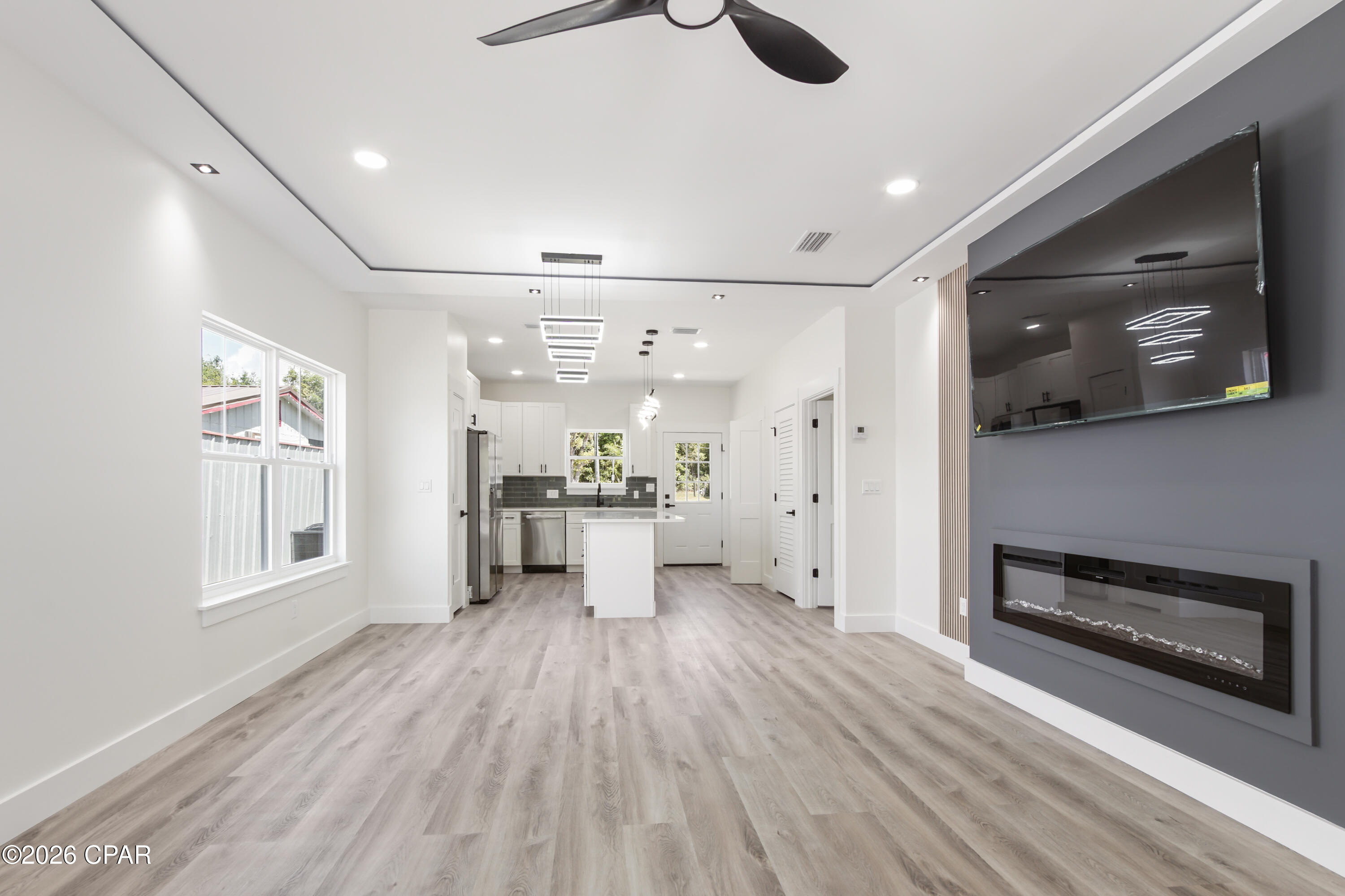 Pine Orchards Hgts 1st Add - Residential