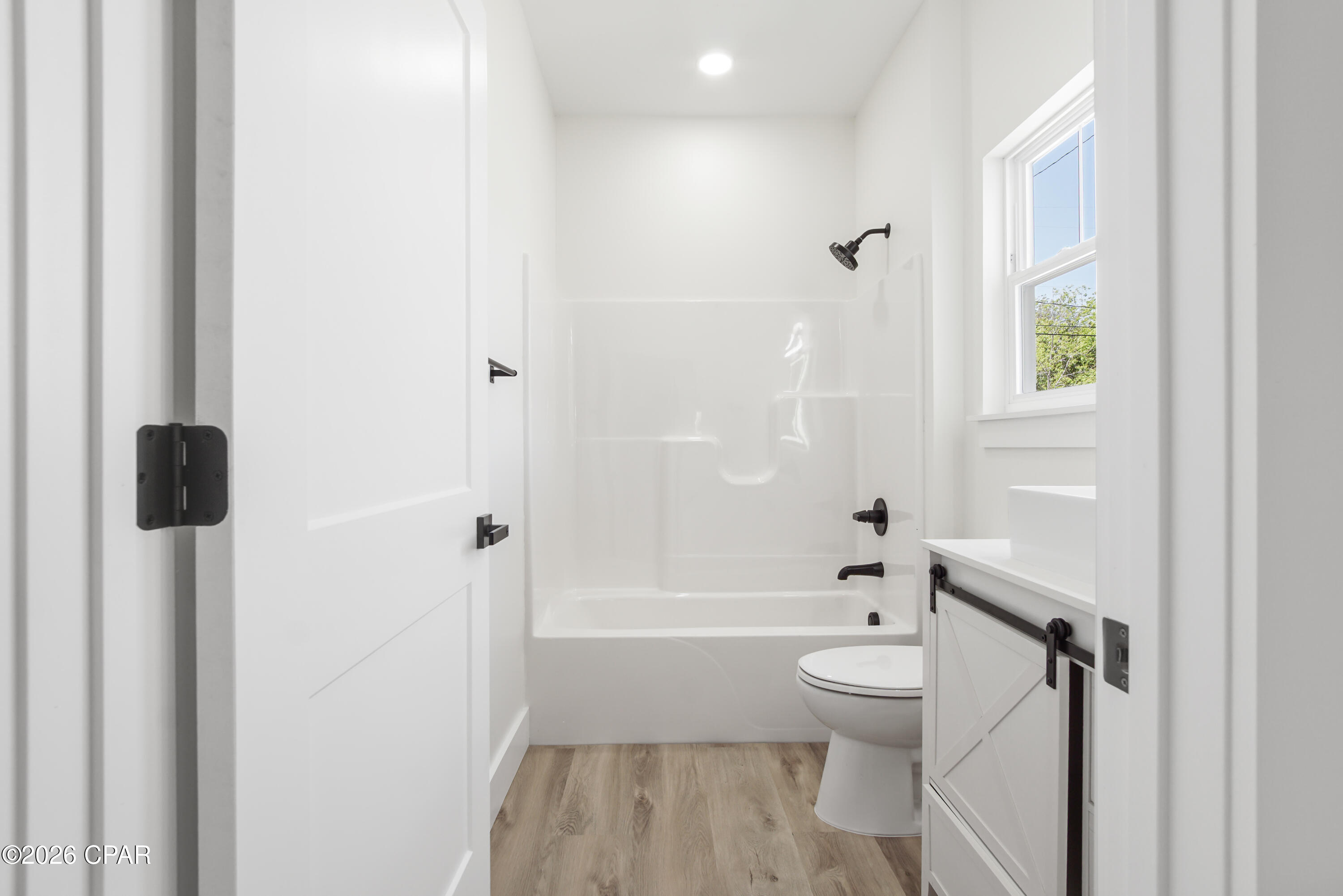 Pine Orchards Hgts 1st Add - Residential