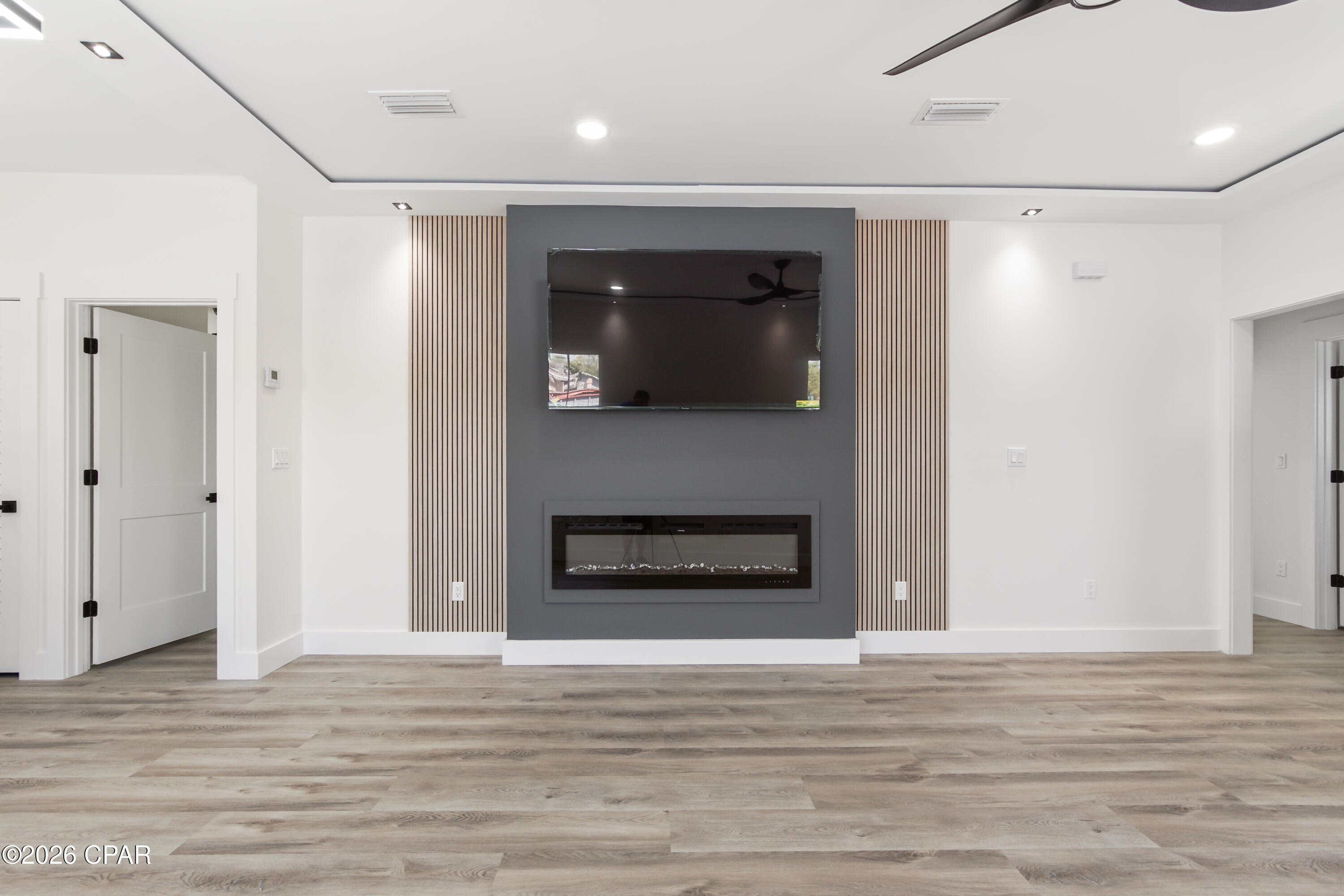 Pine Orchards Hgts 1st Add - Residential