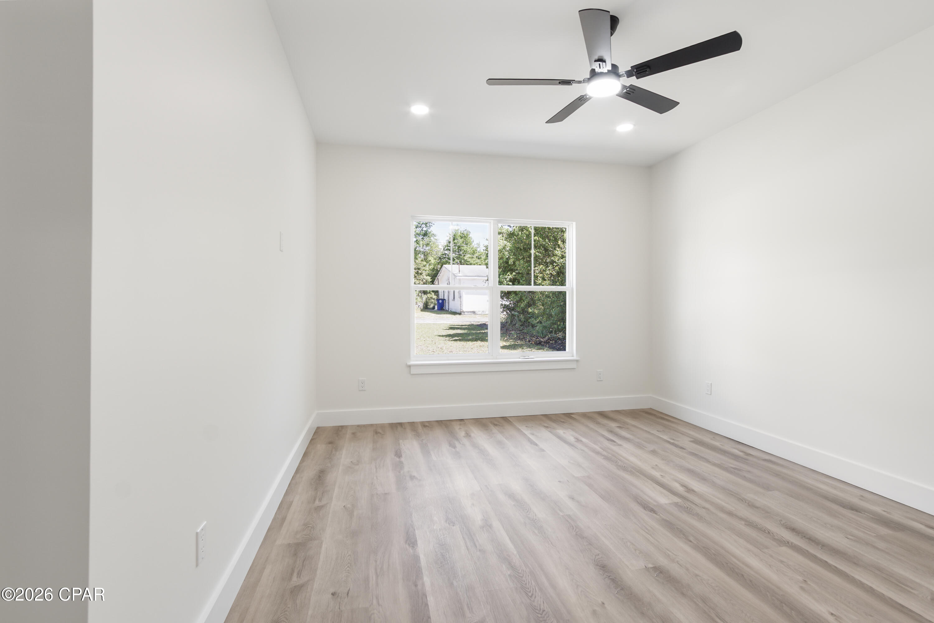 Pine Orchards Hgts 1st Add - Residential