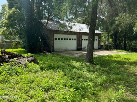 A home in Wewahitchka