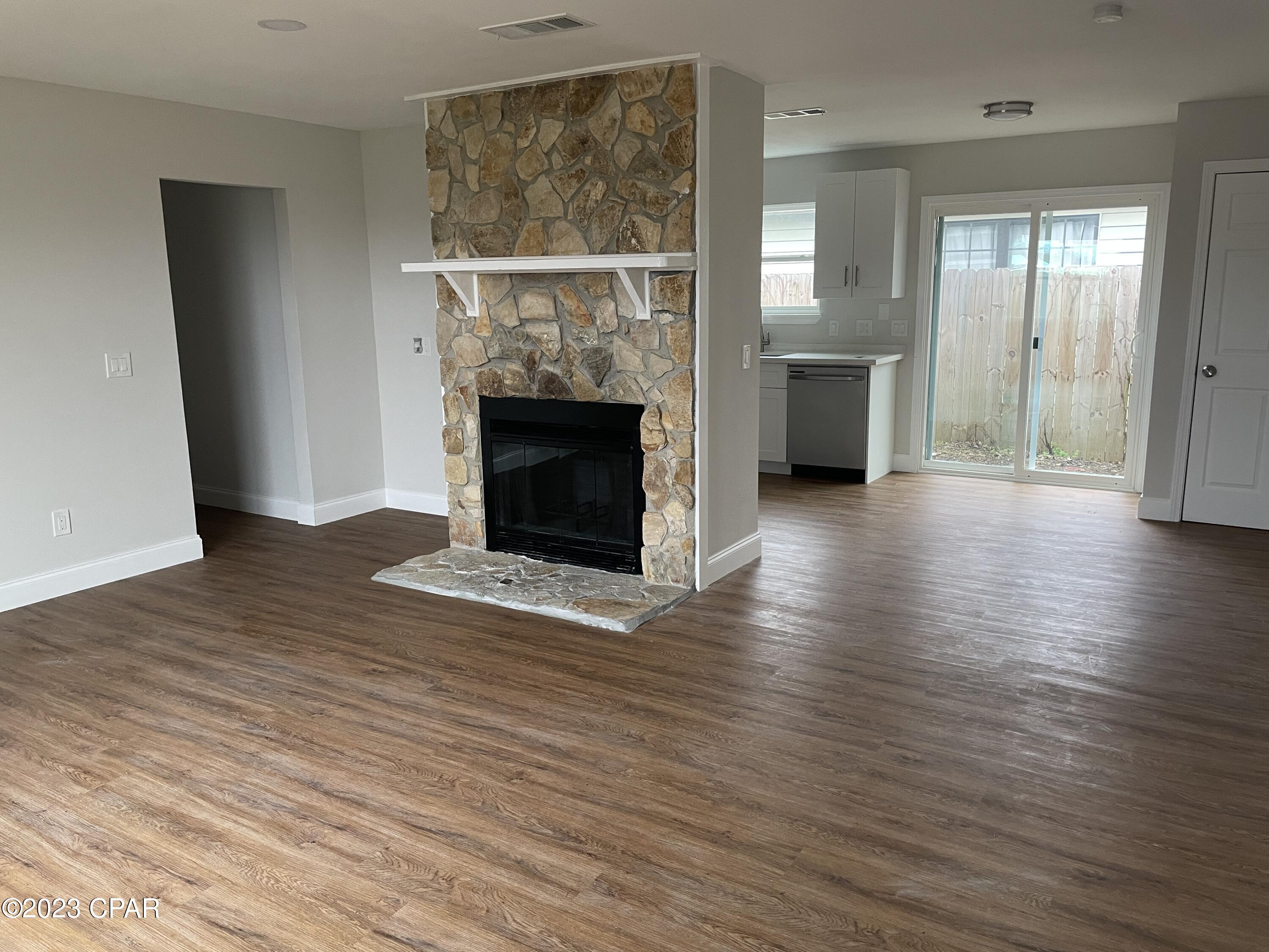 [No Recorded Subdiv] - Residential Lease