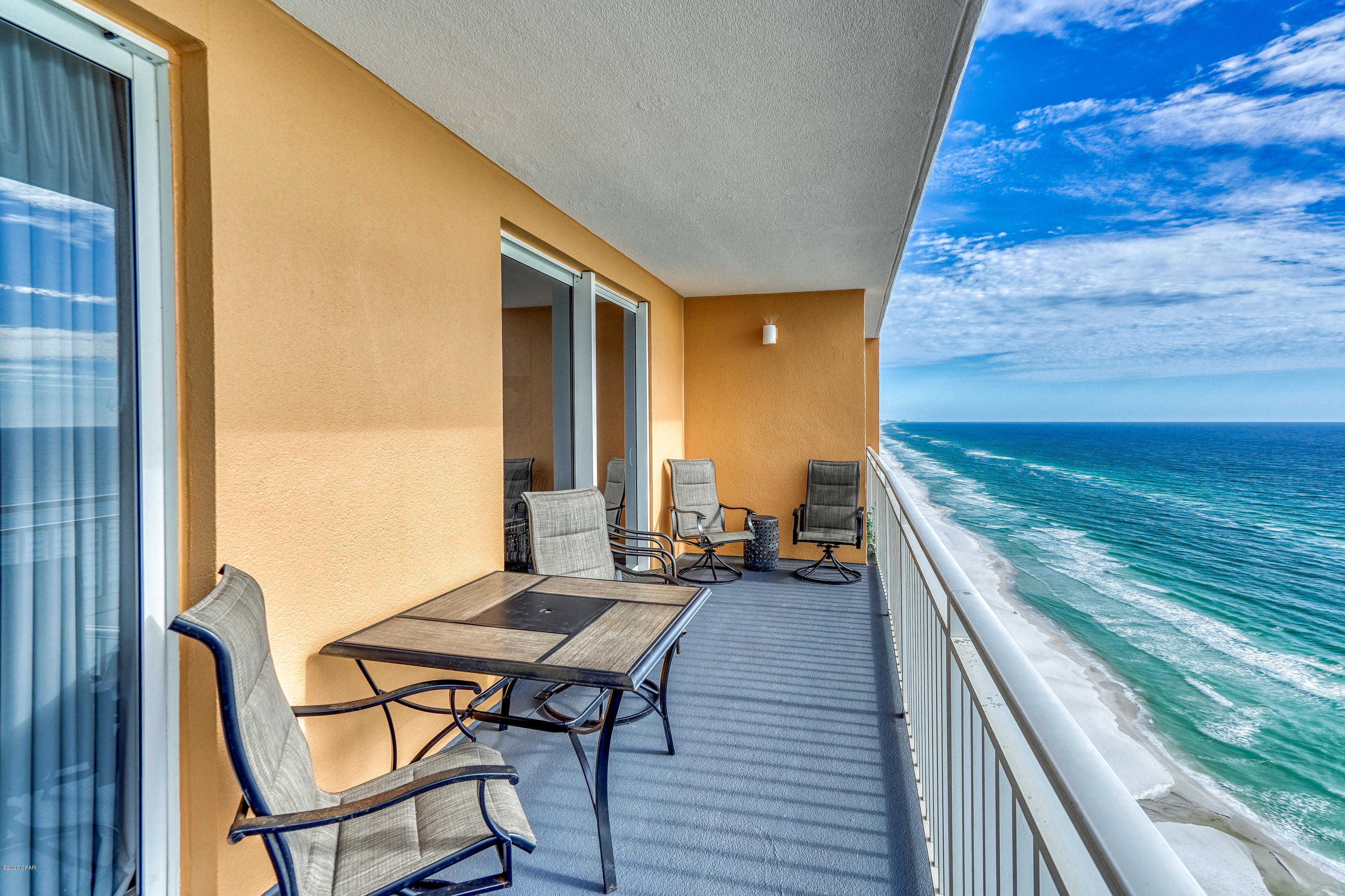 Splash Condo - Residential