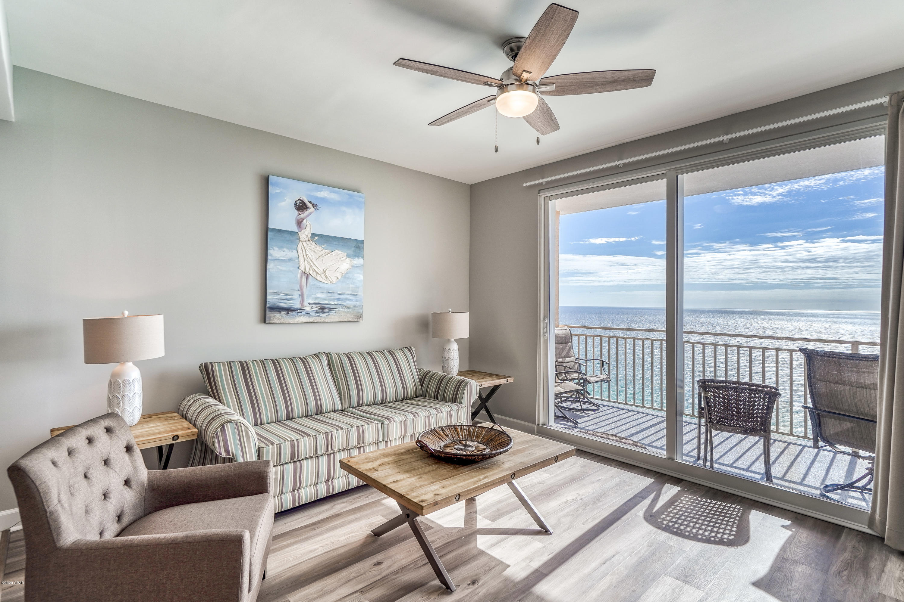 Splash Condo - Residential