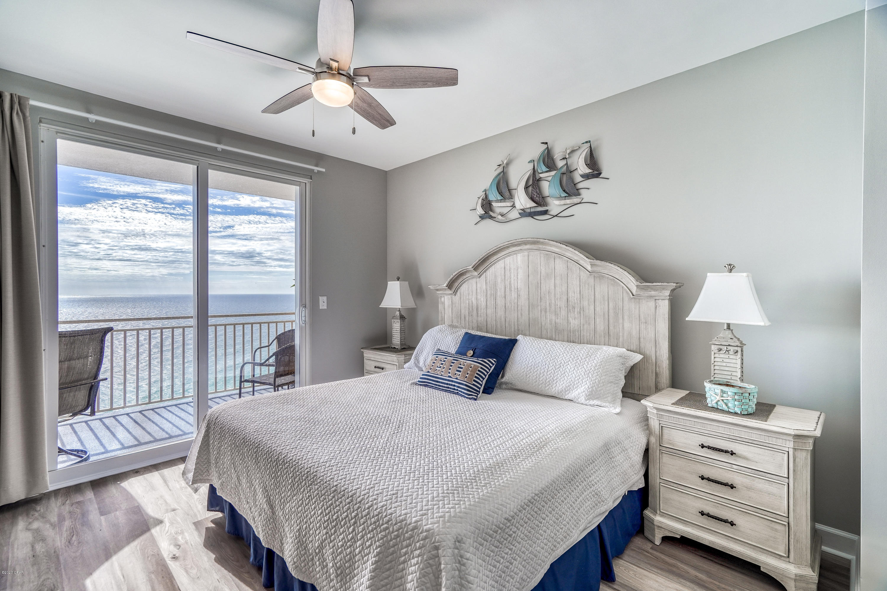 Splash Condo - Residential