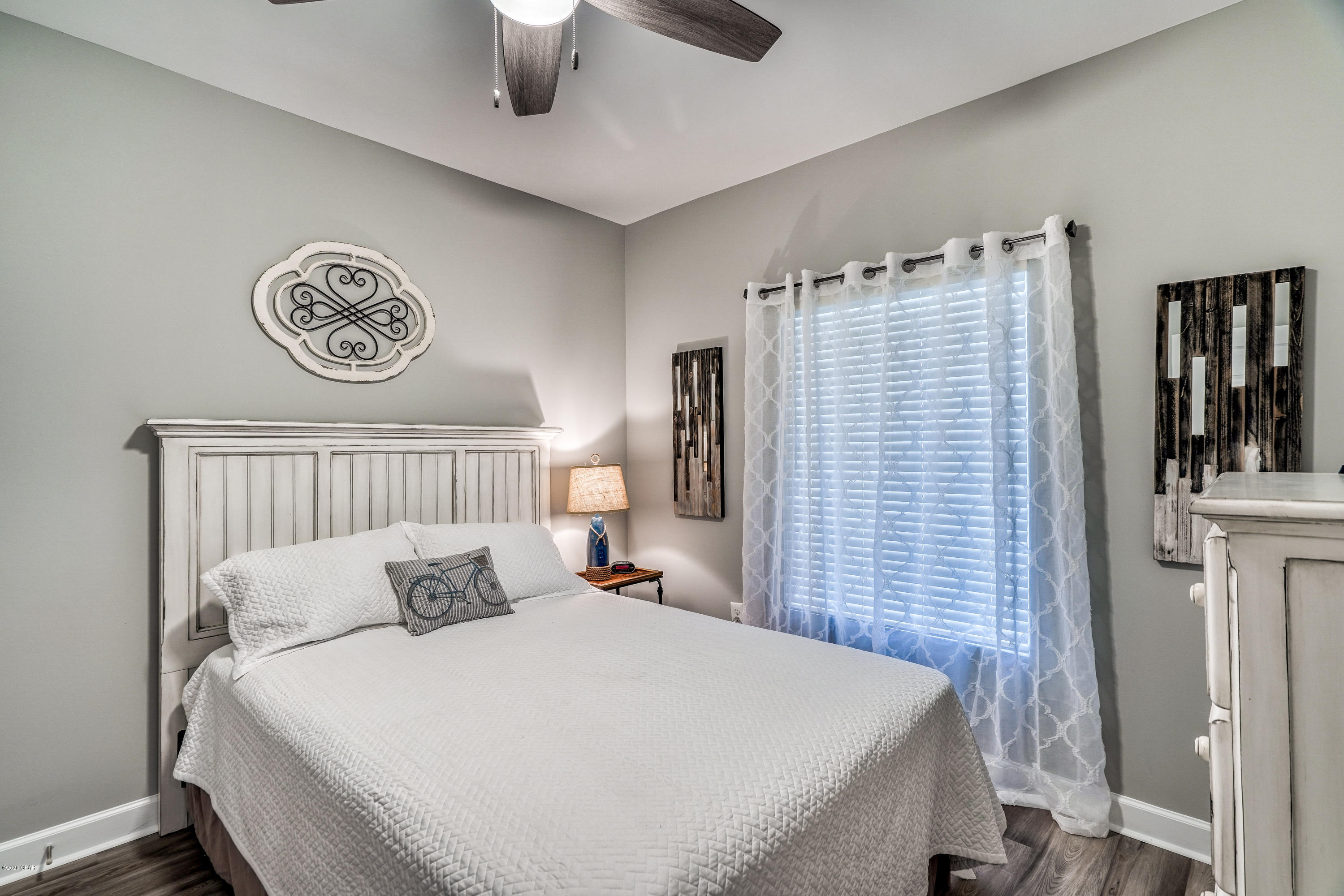 Splash Condo - Residential