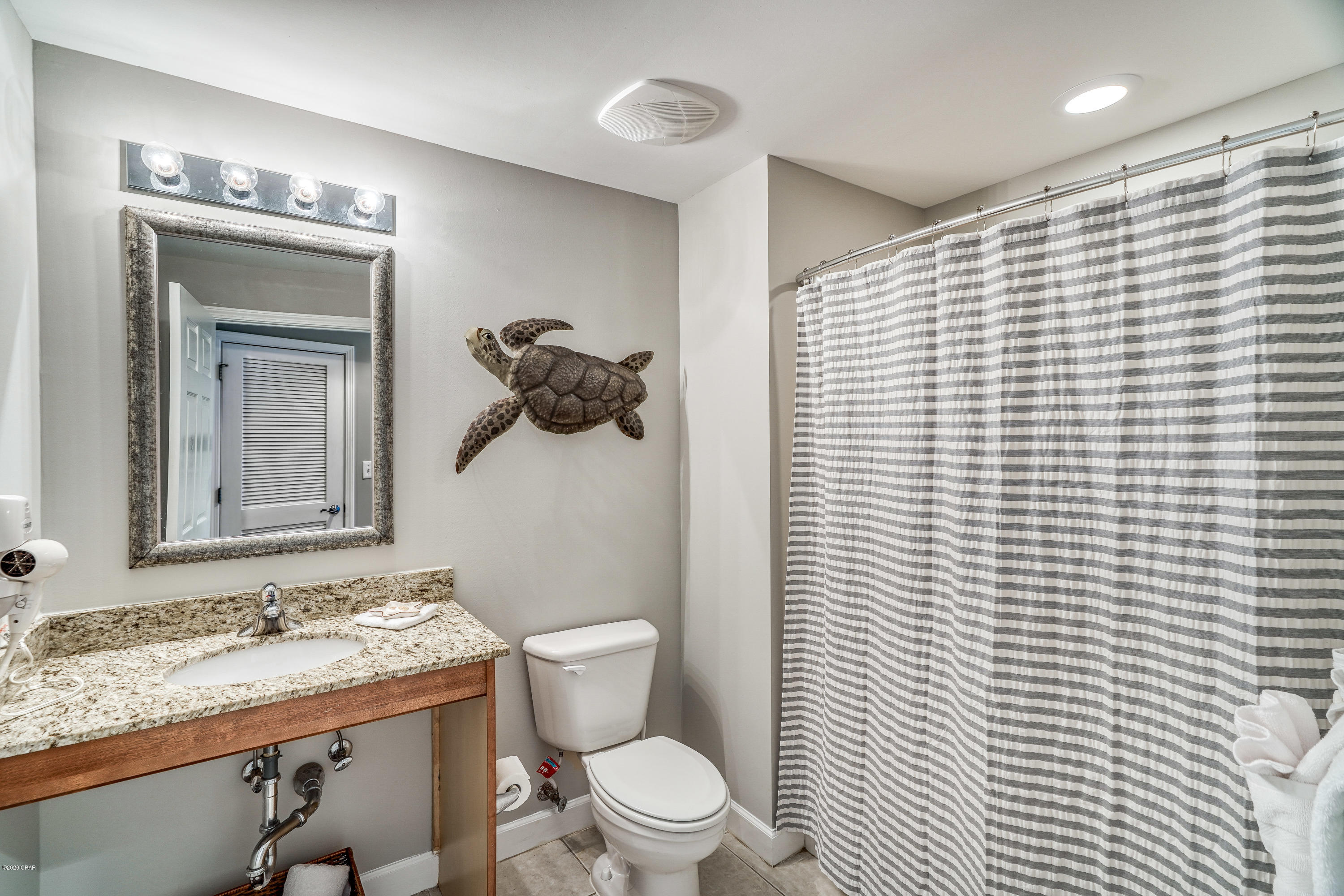 Splash Condo - Residential