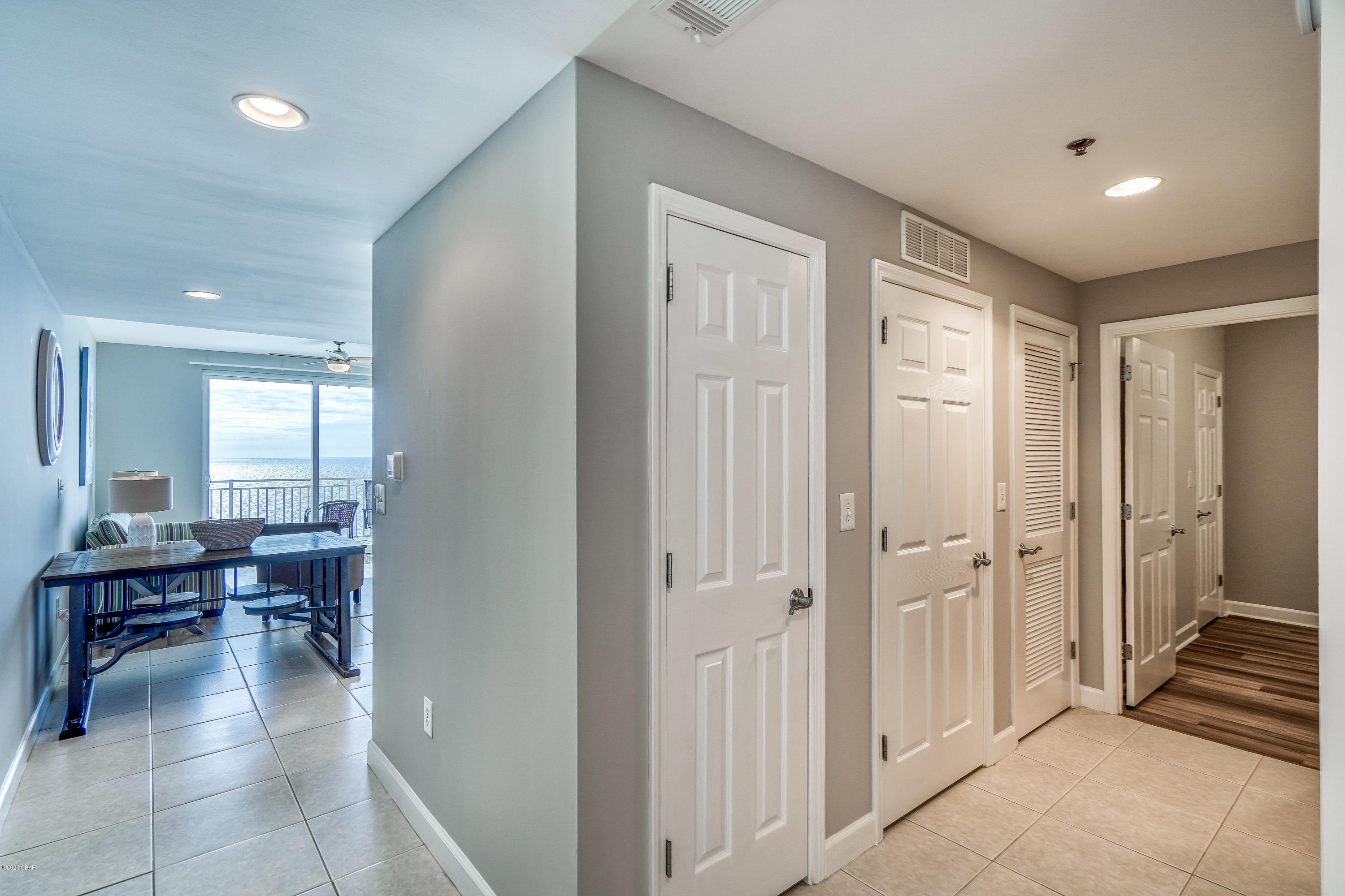 Splash Condo - Residential