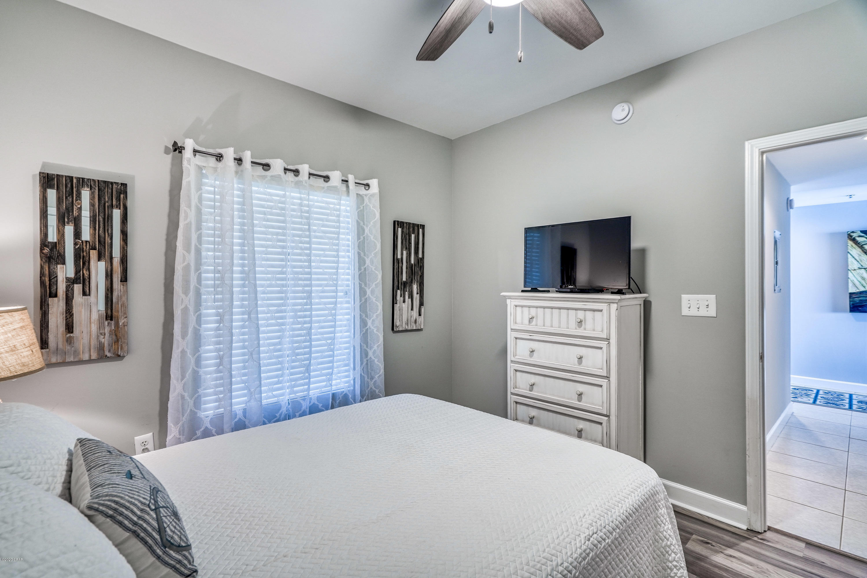 Splash Condo - Residential