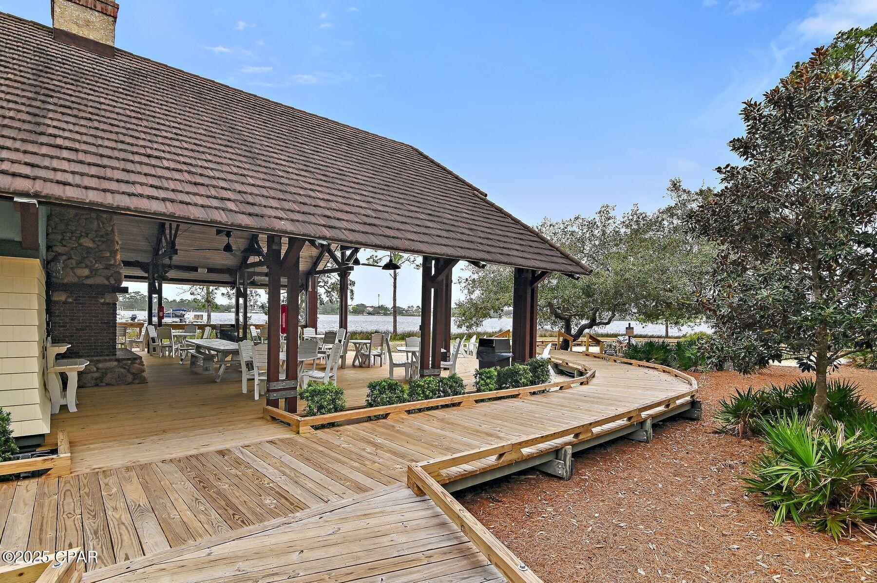 Wild Heron Phase X - Land