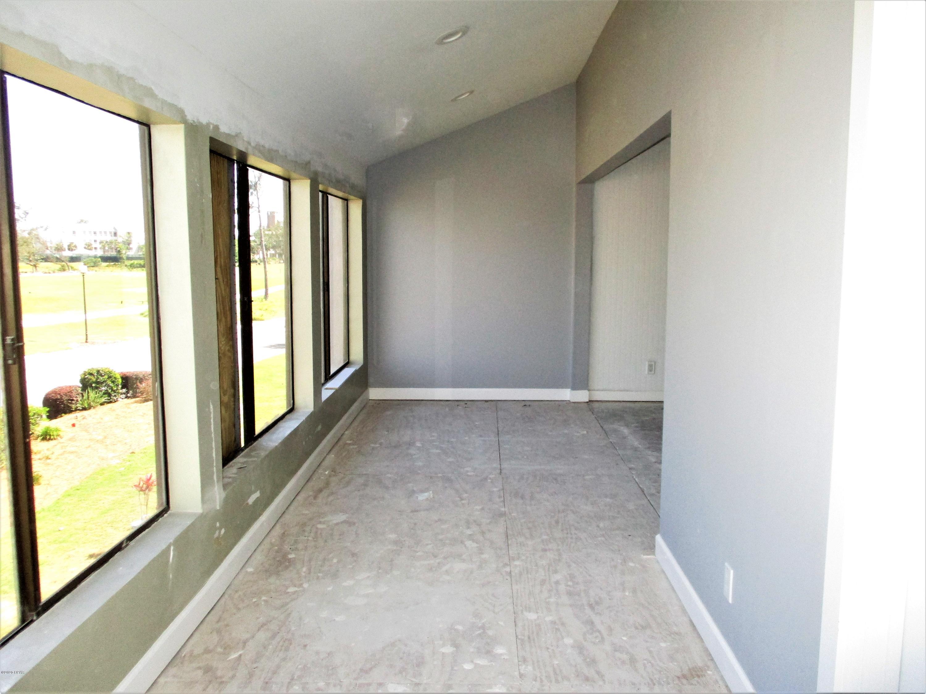 Bay Point Harbour Villas - Residential