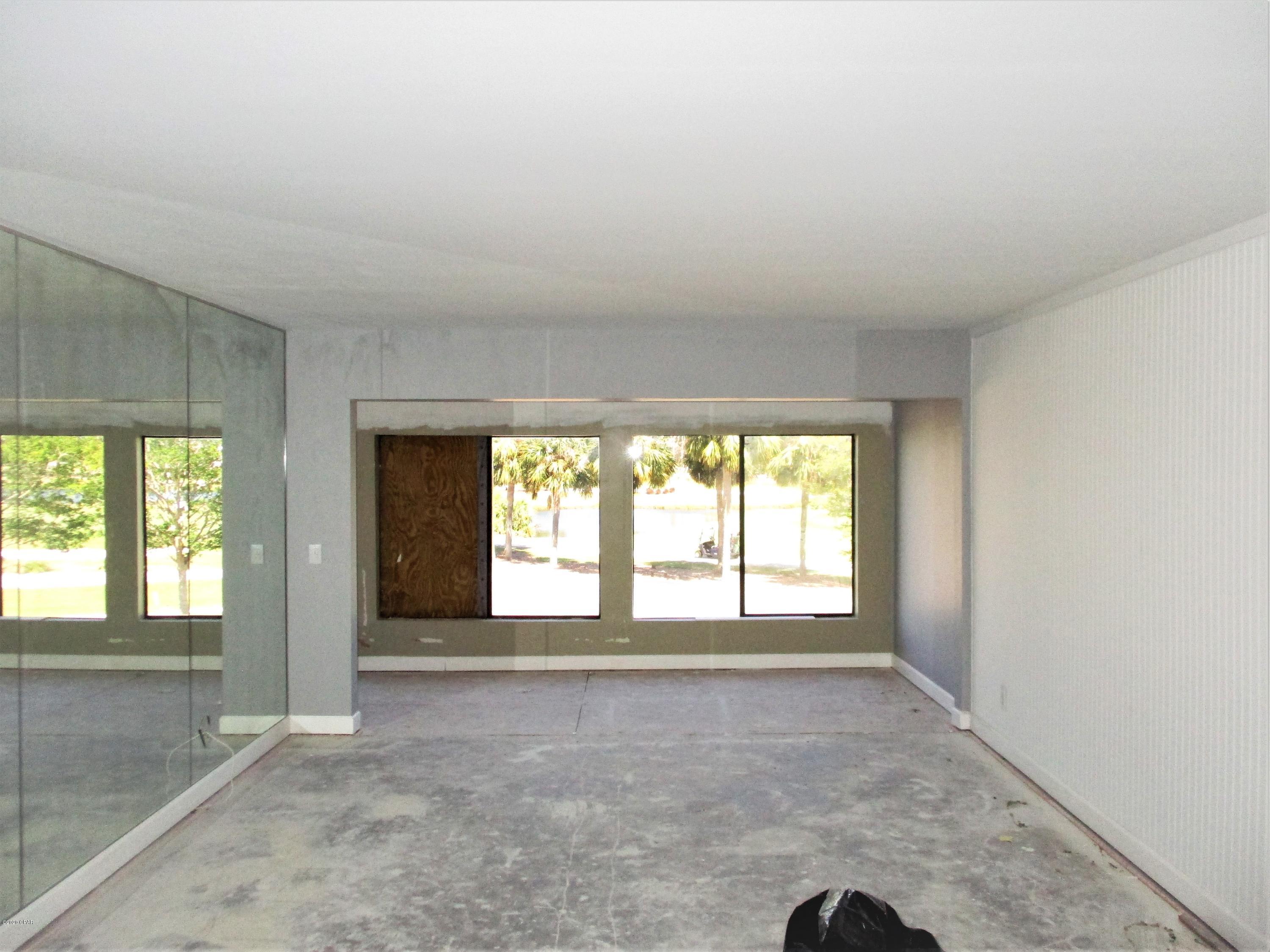 Bay Point Harbour Villas - Residential