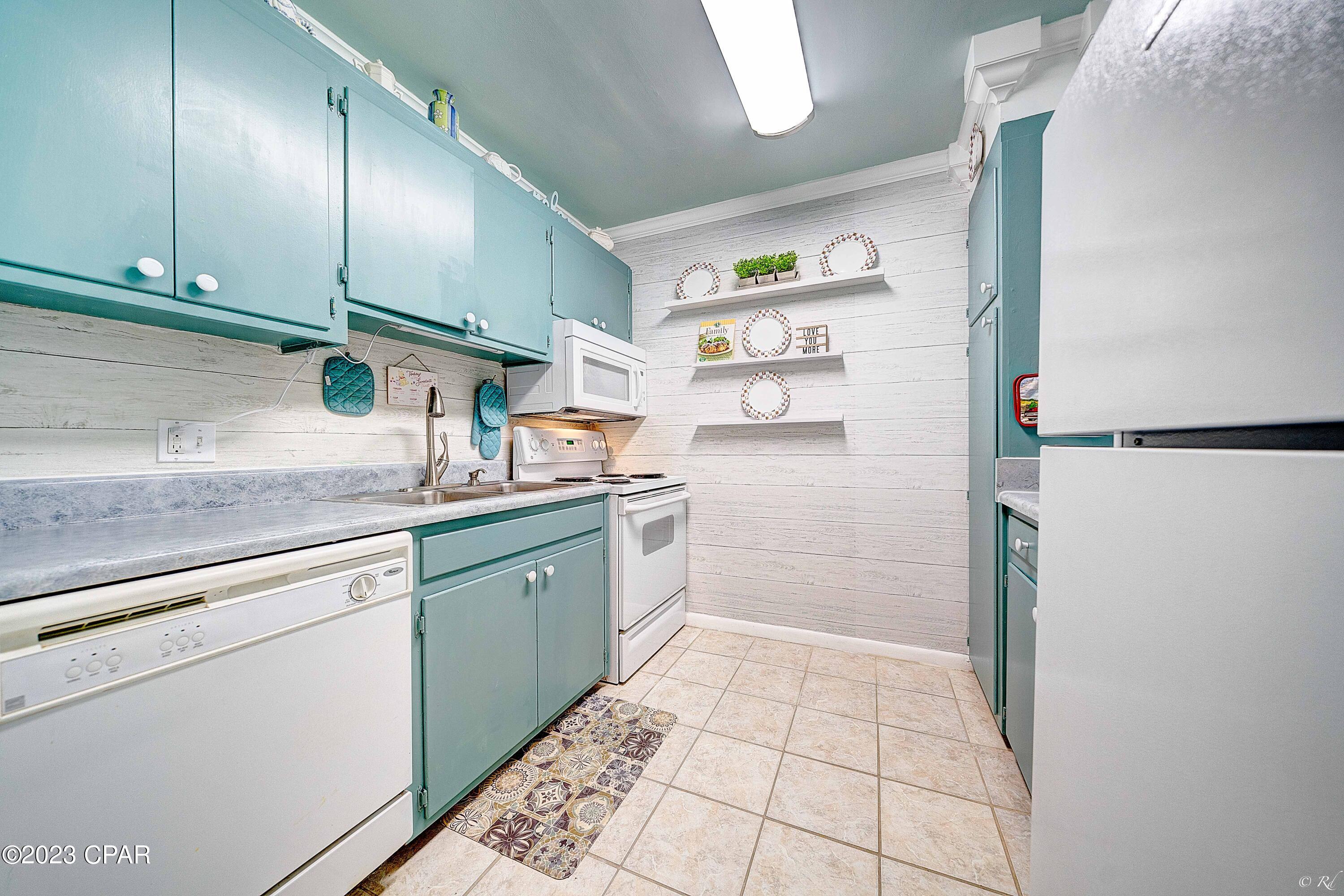 Landmark On St. Andrews Bay - Residential