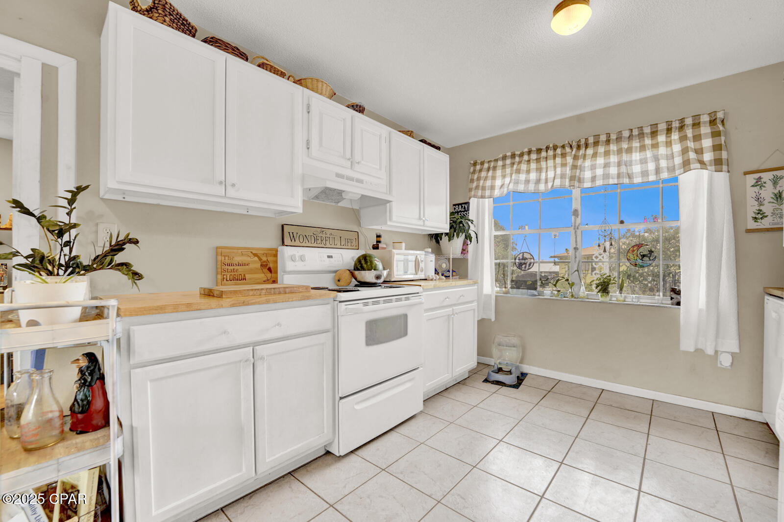 Sunny Hills Unit 4 - Residential