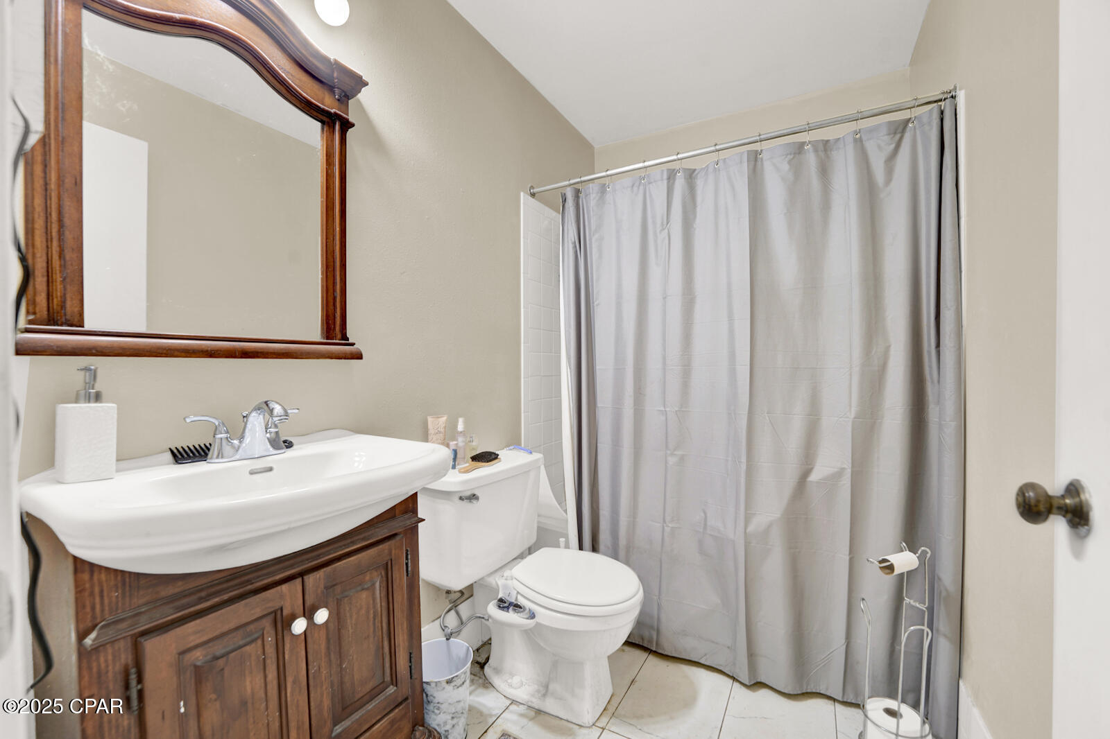 Sunny Hills Unit 4 - Residential