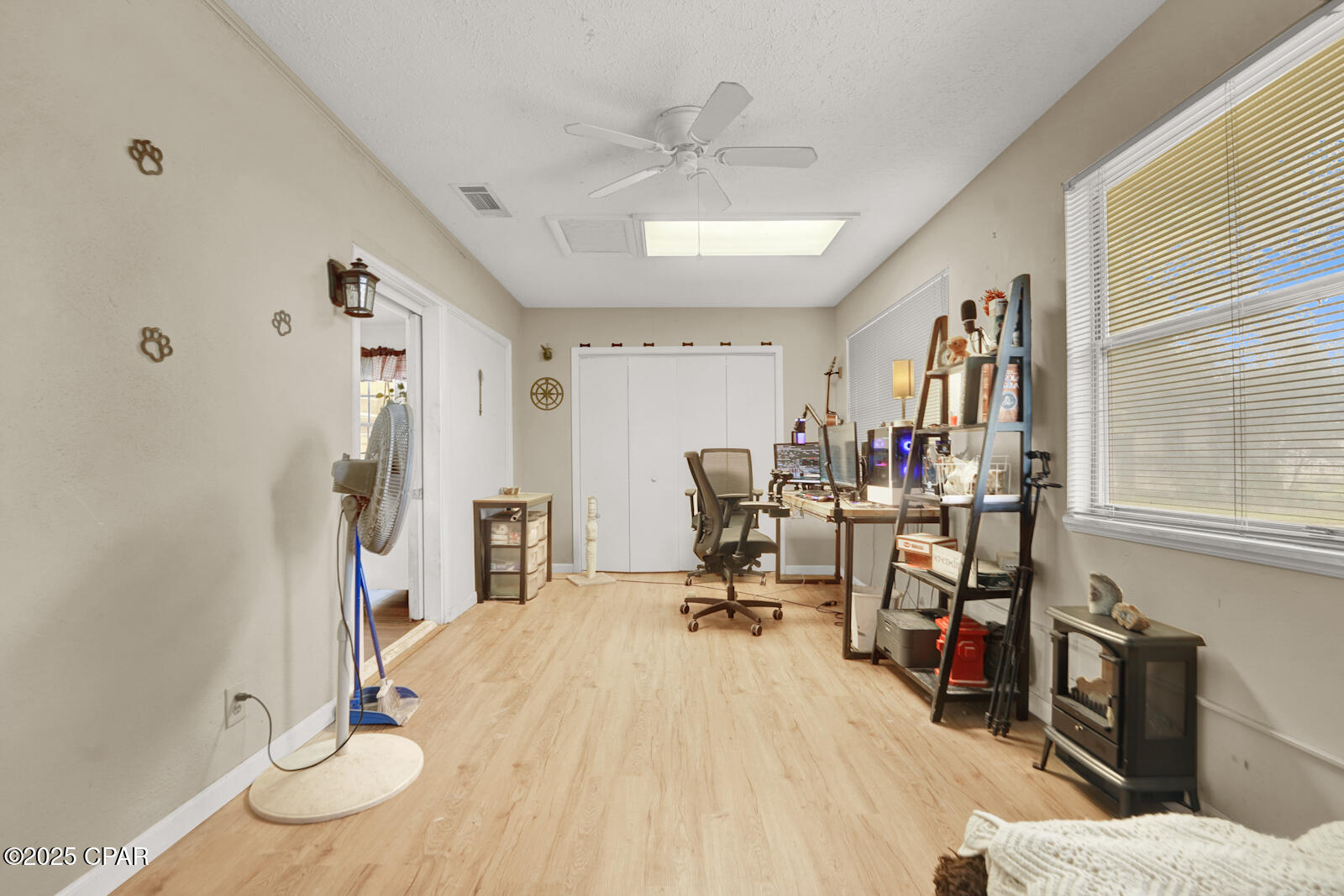 Sunny Hills Unit 4 - Residential