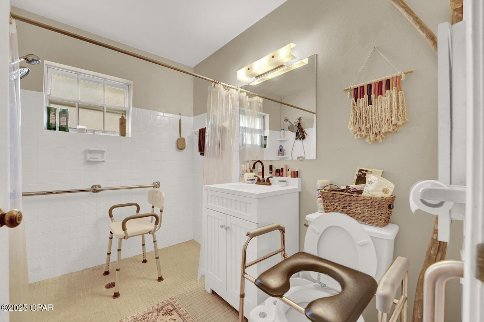 Sunny Hills Unit 4 - Residential