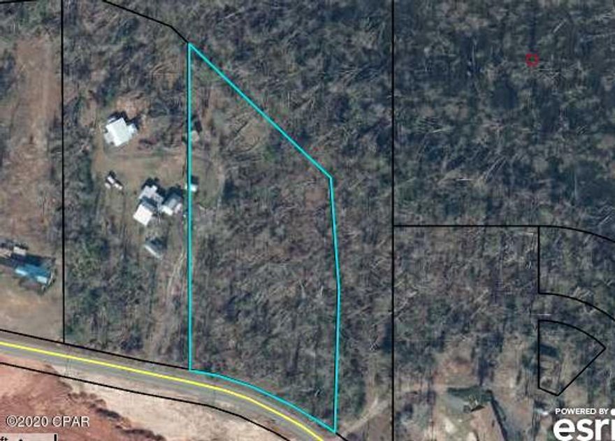 Rare 3.77 acre lot across from Chipola College in downtown Marianna. This would be the perfect site to build your dream home with 

views of Chipola's fountains and well maintained property. It is within walking distance of all that Chipola has to offer: Chipola Center for Arts, Chipola Baseball & Softball Stadiums, Basketball, Pool and Tennis Courts. This is a great area surrounded by nice homes, close to the schools/downtown, but still with a lot of privacy.  Property is zoned Residential with small back portion of the property located in  Flood Zone AE (According to Planning & Zoning)